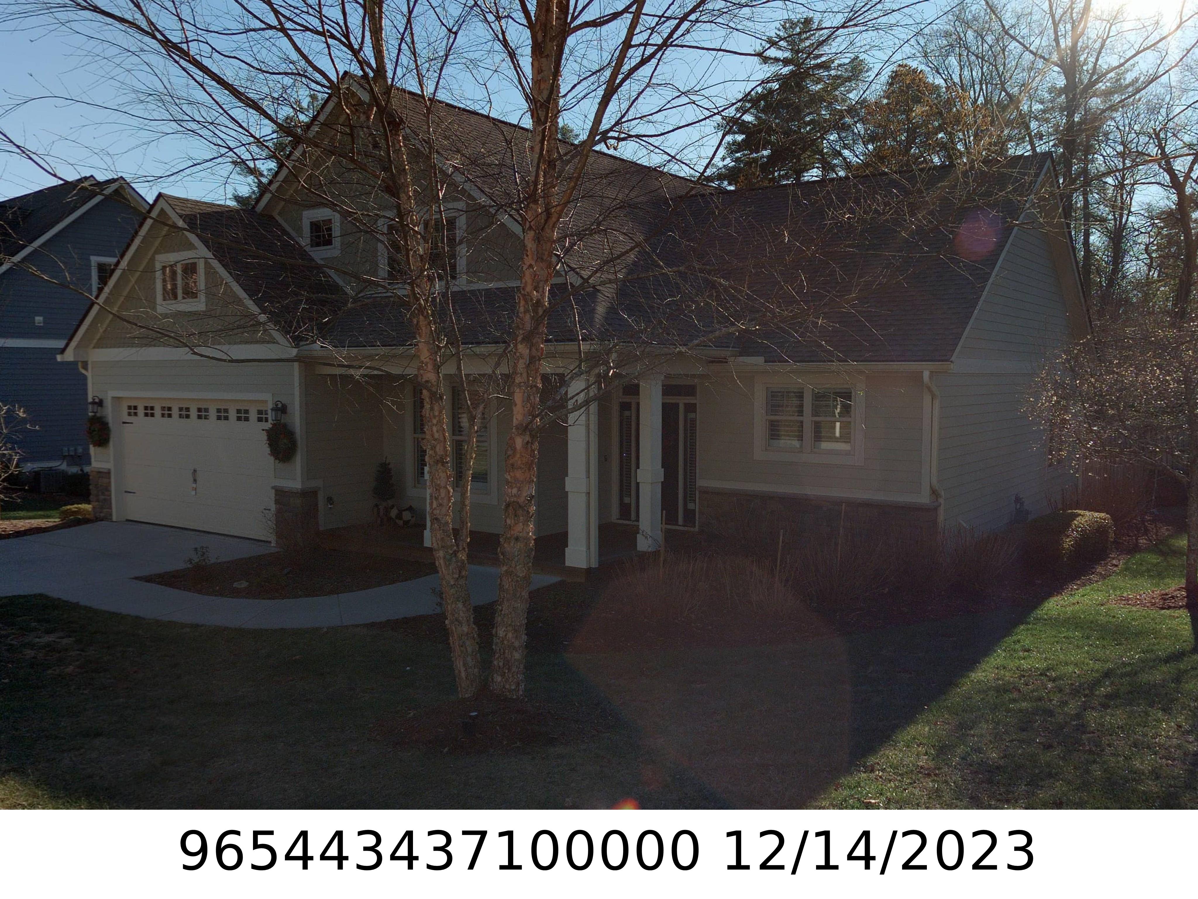 A picture of the property located at 4 AYR CT, ARDEN NC 28704.