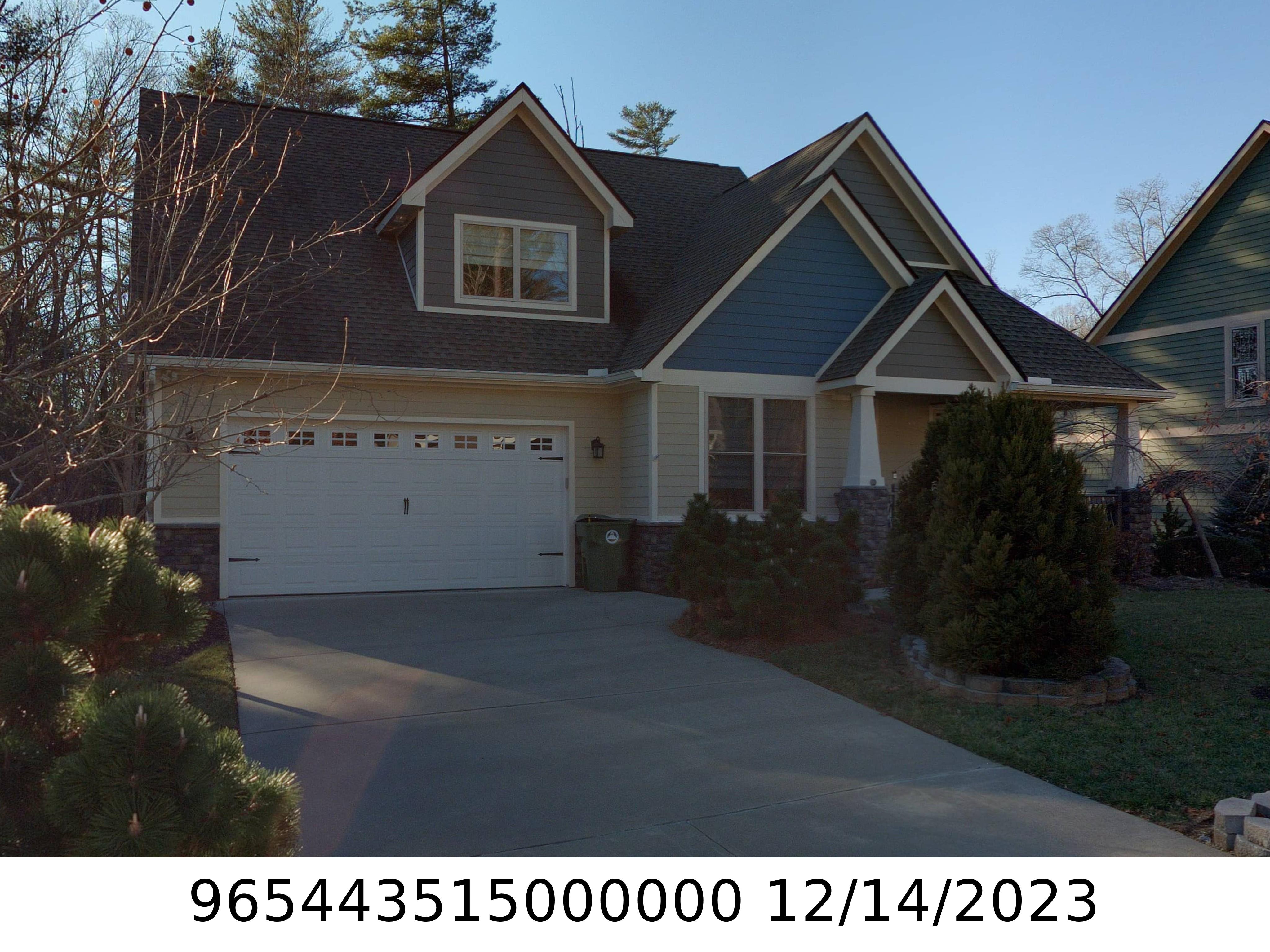 A picture of the property located at 20 QUAIL HOLLOW DR, ARDEN NC 28704.