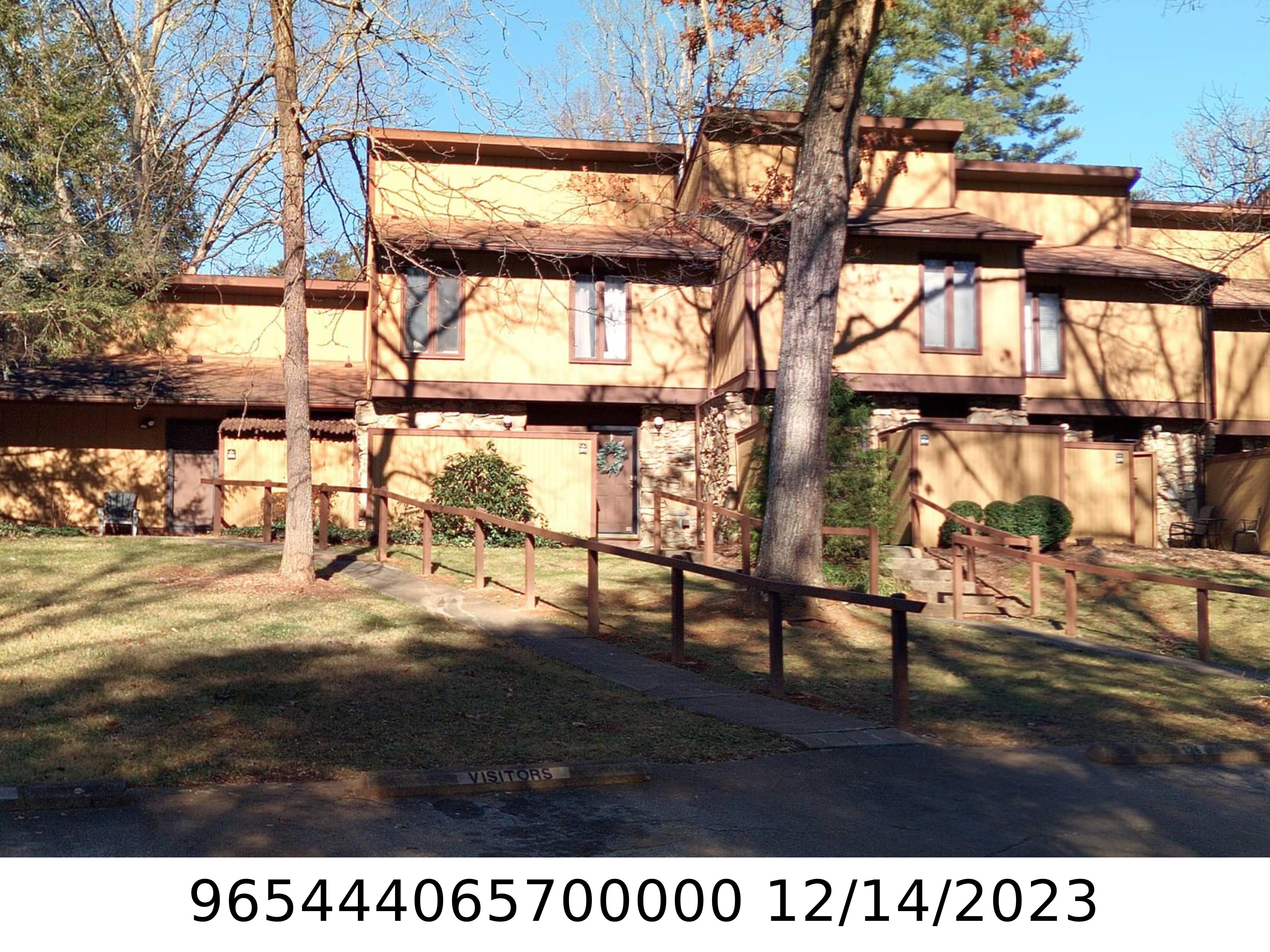 A picture of the property located at 135 COLONY DR, ARDEN NC 28704.