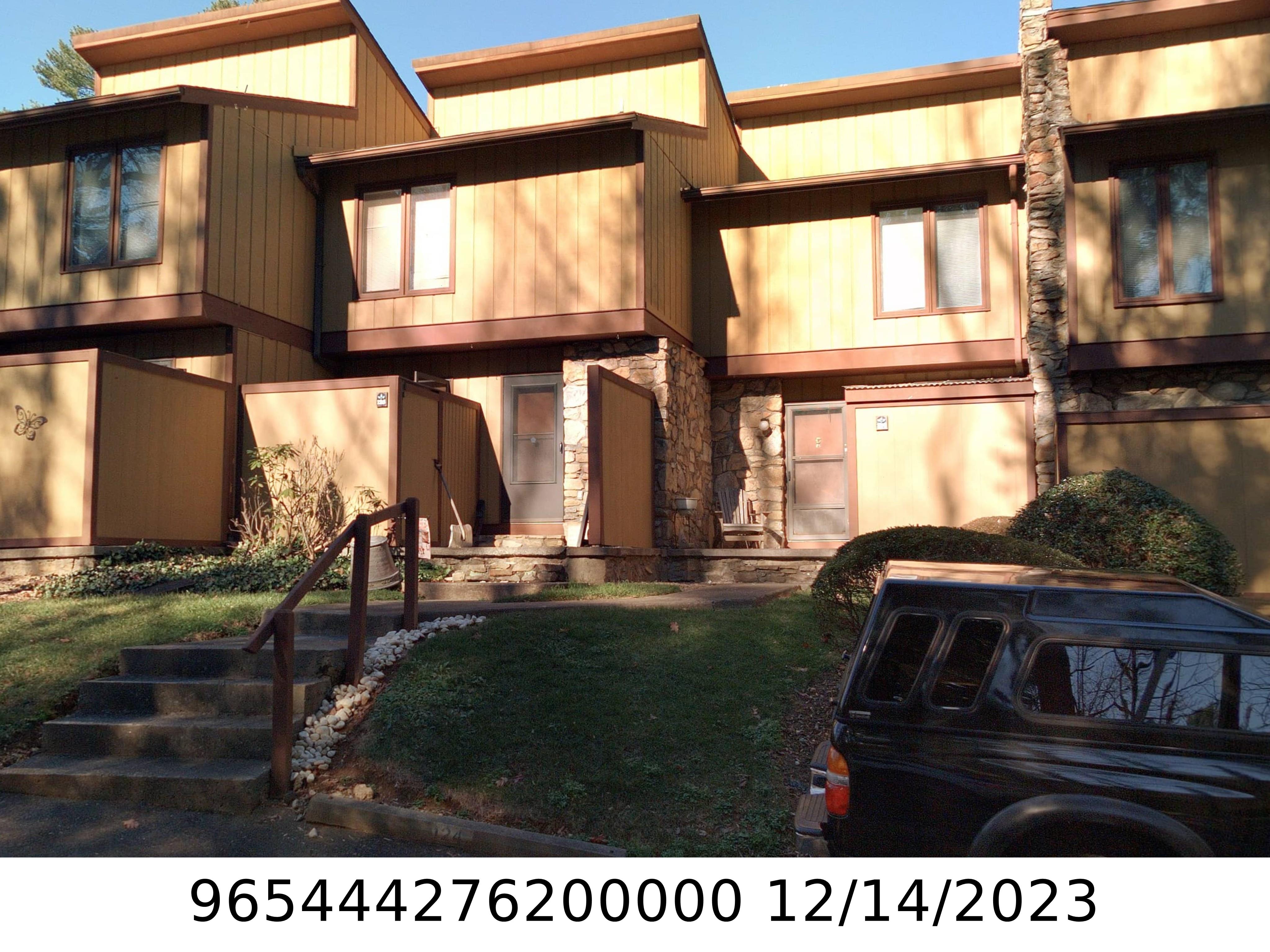 A picture of the property located at 125 COLONY DR, ARDEN NC 28704.