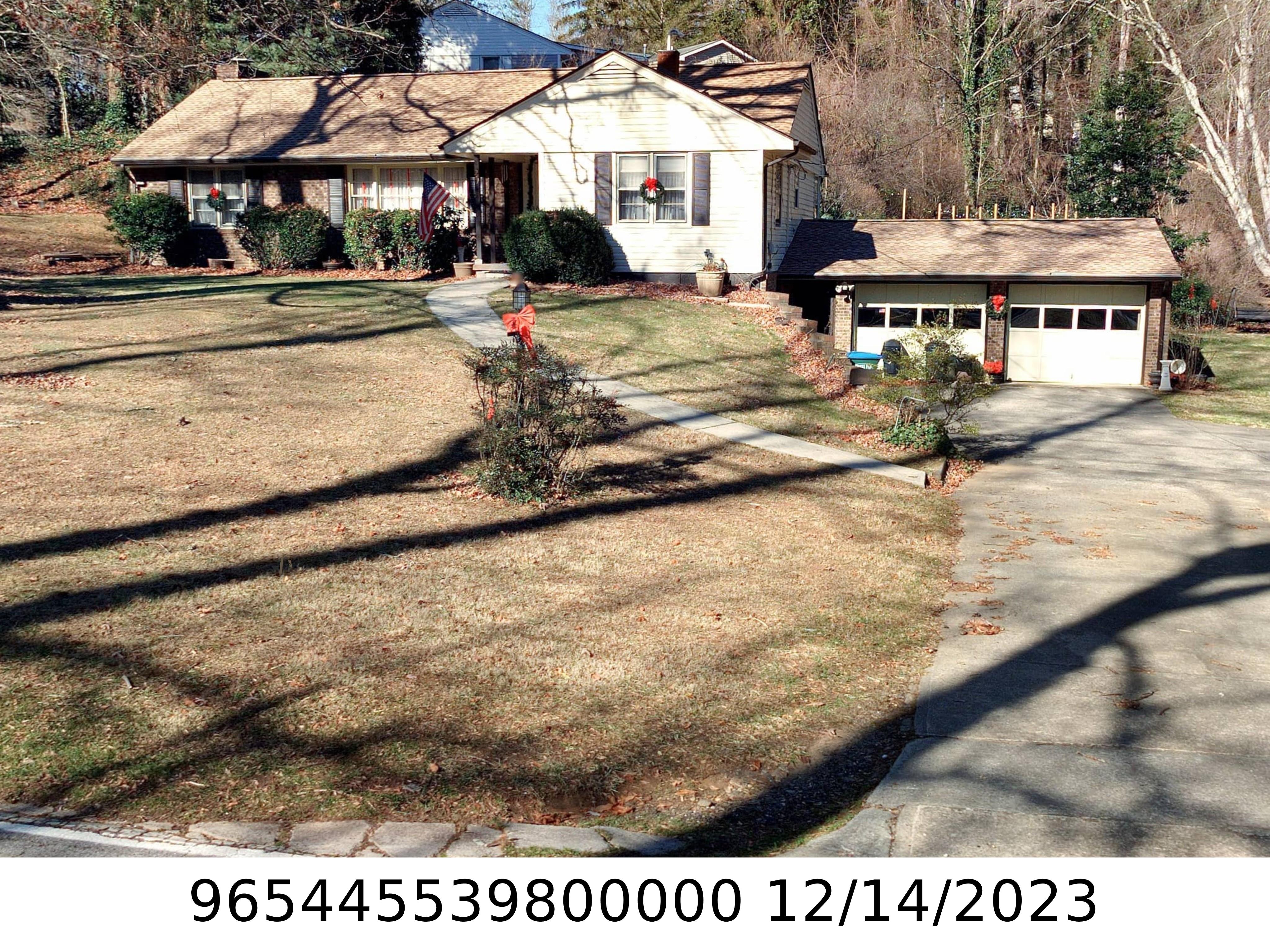 A picture of the property located at 261 CEDAR LN, ARDEN NC 28704.