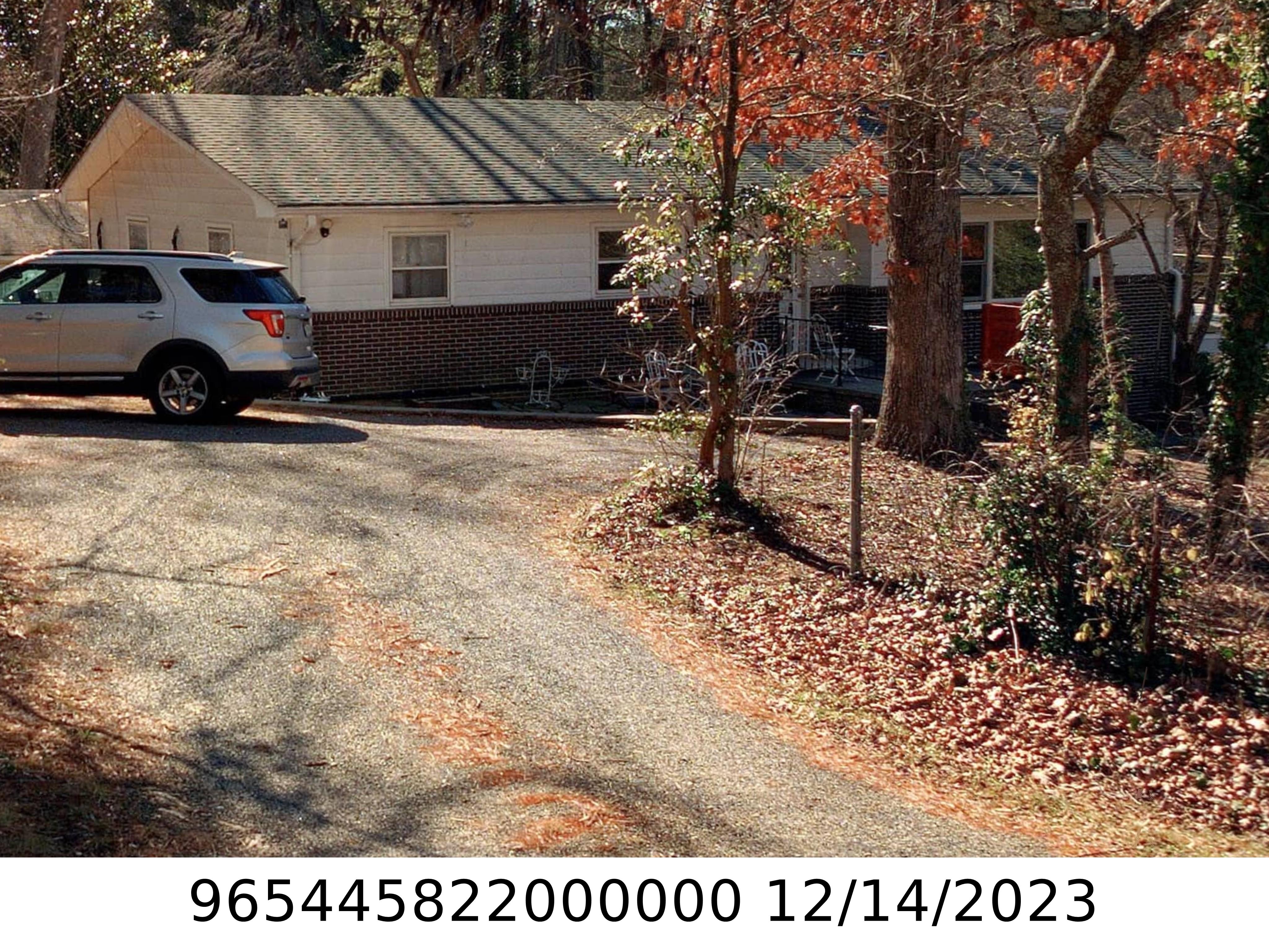 A picture of the property located at 326 CEDAR LN, ARDEN NC 28704.