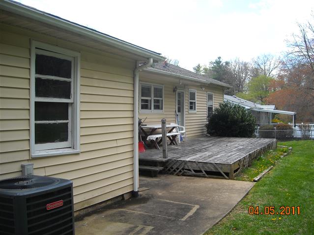 A picture of the property located at 331 CEDAR LN, ARDEN NC 28704.
