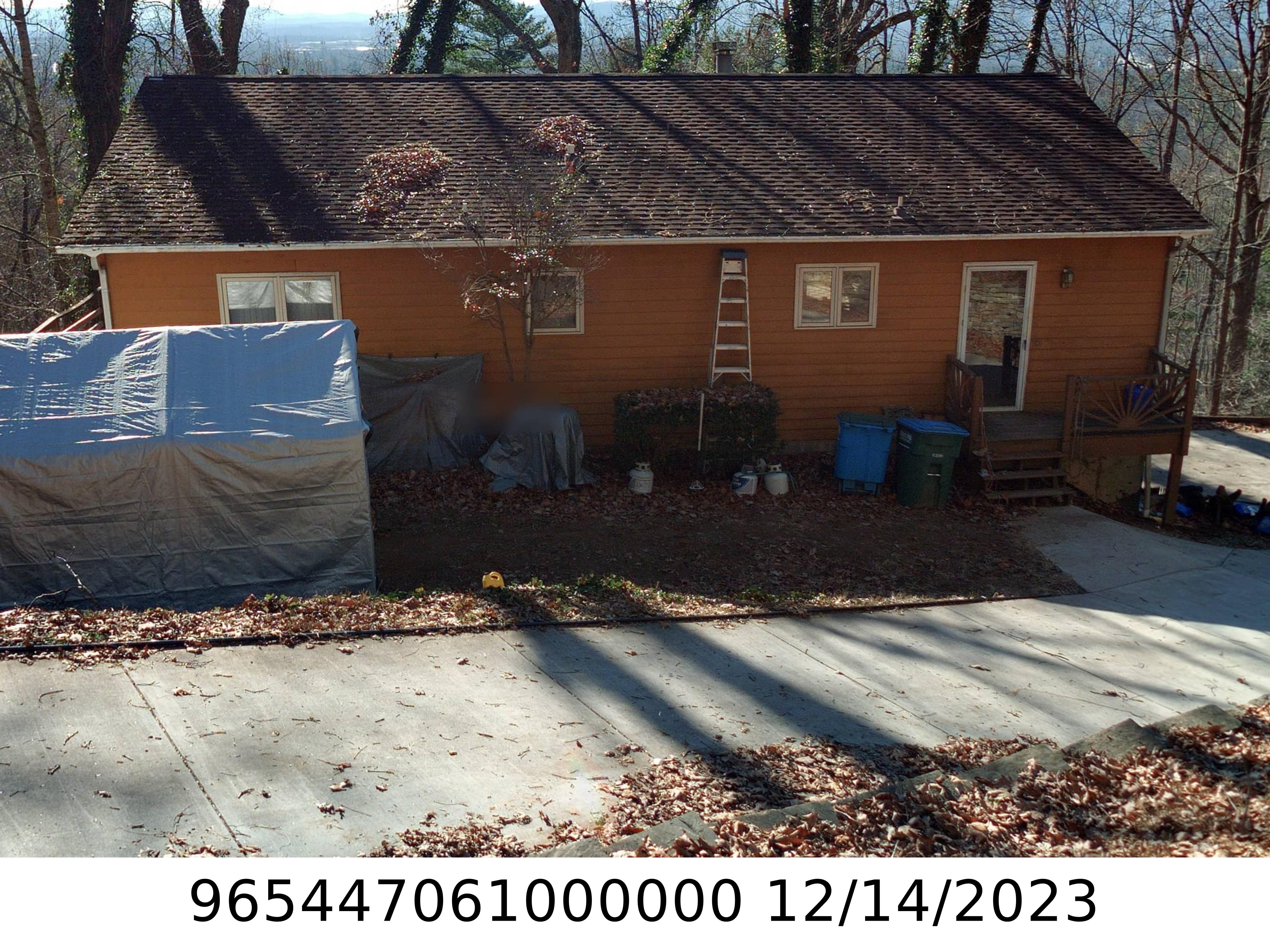 A picture of the property located at 38 RHODODENDRON DR, ARDEN NC 28704.