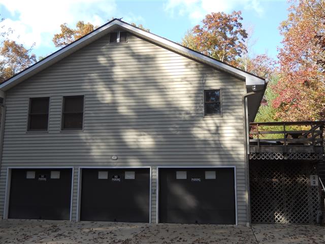 A picture of the property located at 22 PINNER RANCH DR, ARDEN NC 28704.