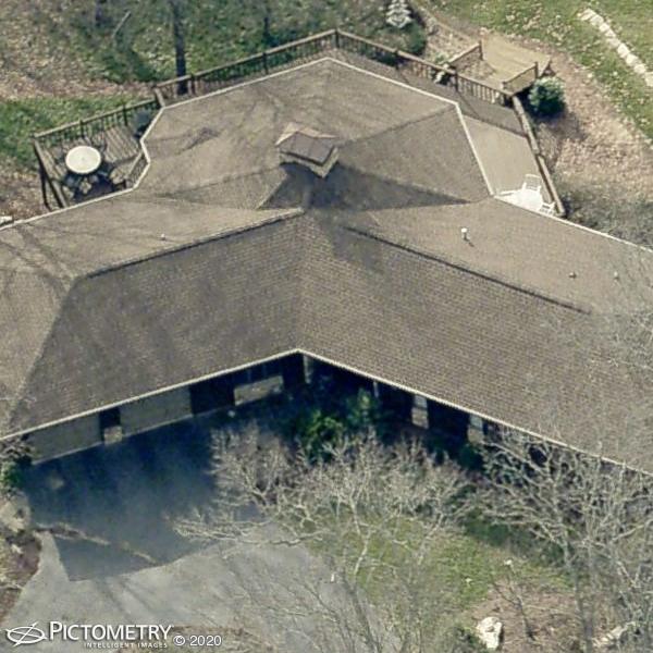 A picture of the property located at 40 GLEN COVE DR, ARDEN NC 28704.