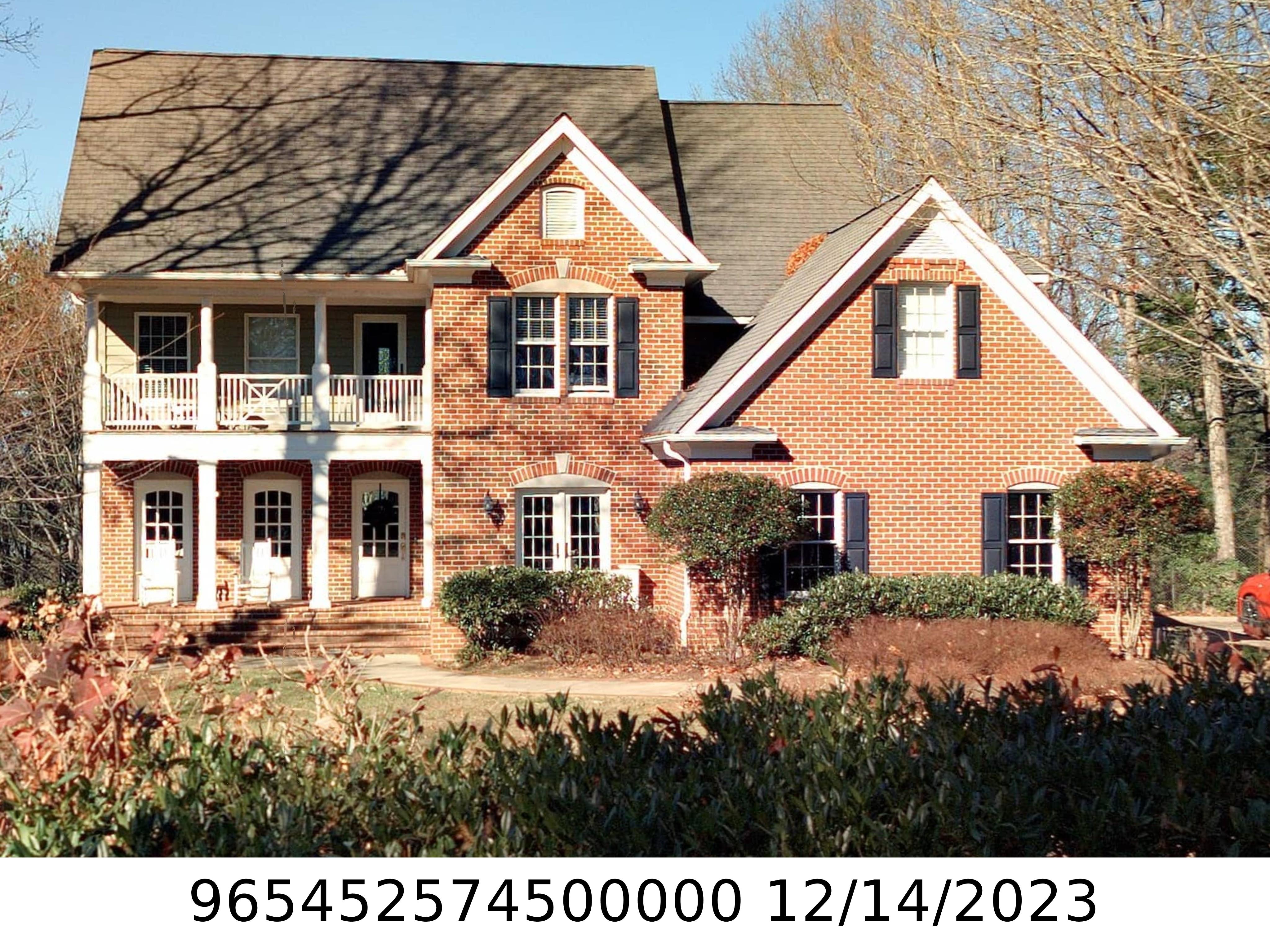 A picture of the property located at 38 GLEN COVE DR, ARDEN NC 28704.