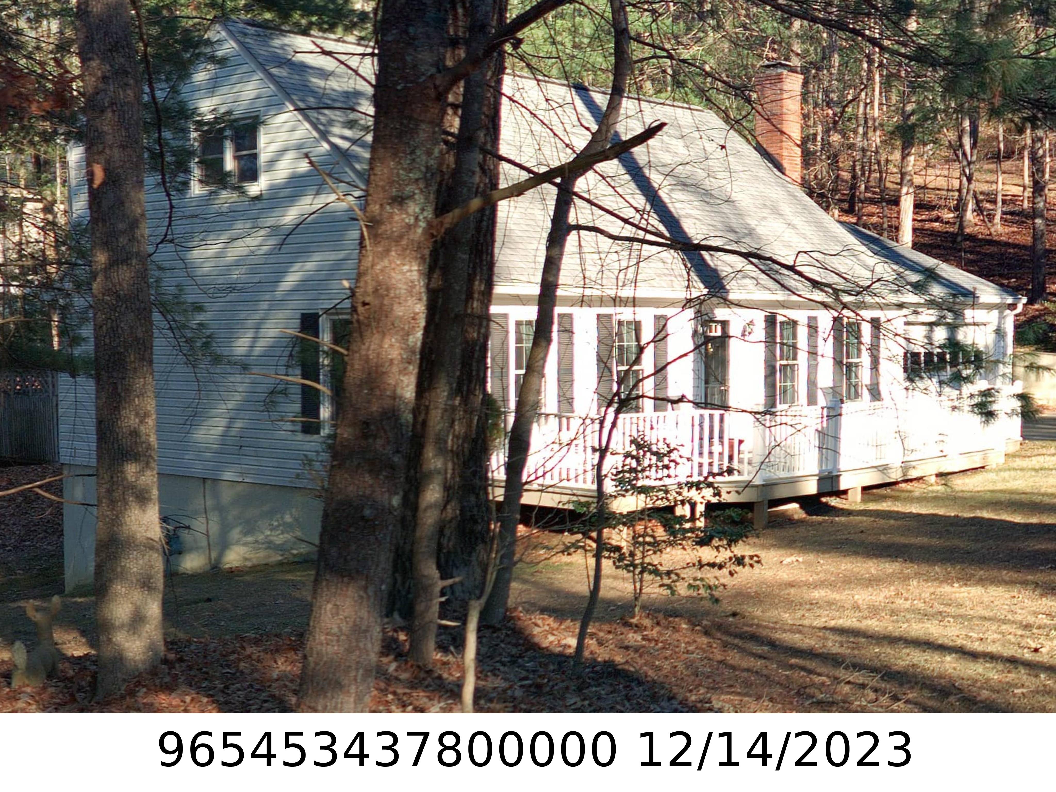A picture of the property located at 1 SUNDANCE LN, ARDEN NC 28704.