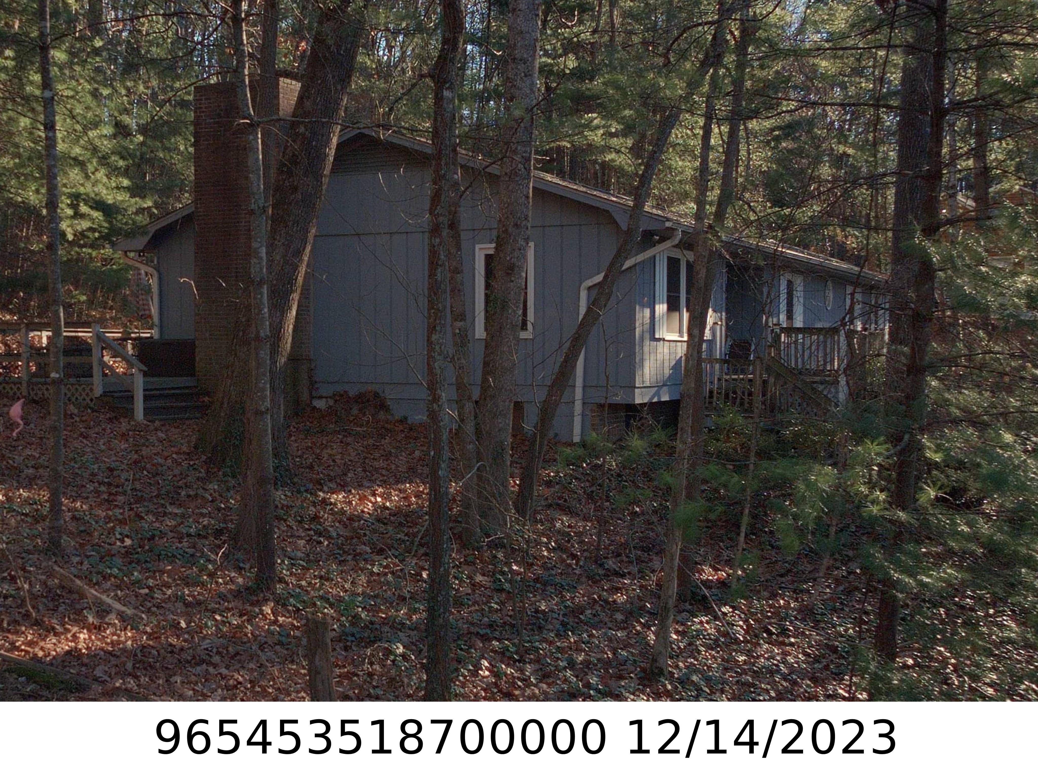 A picture of the property located at 4 SUNDANCE LN, ARDEN NC 28704.