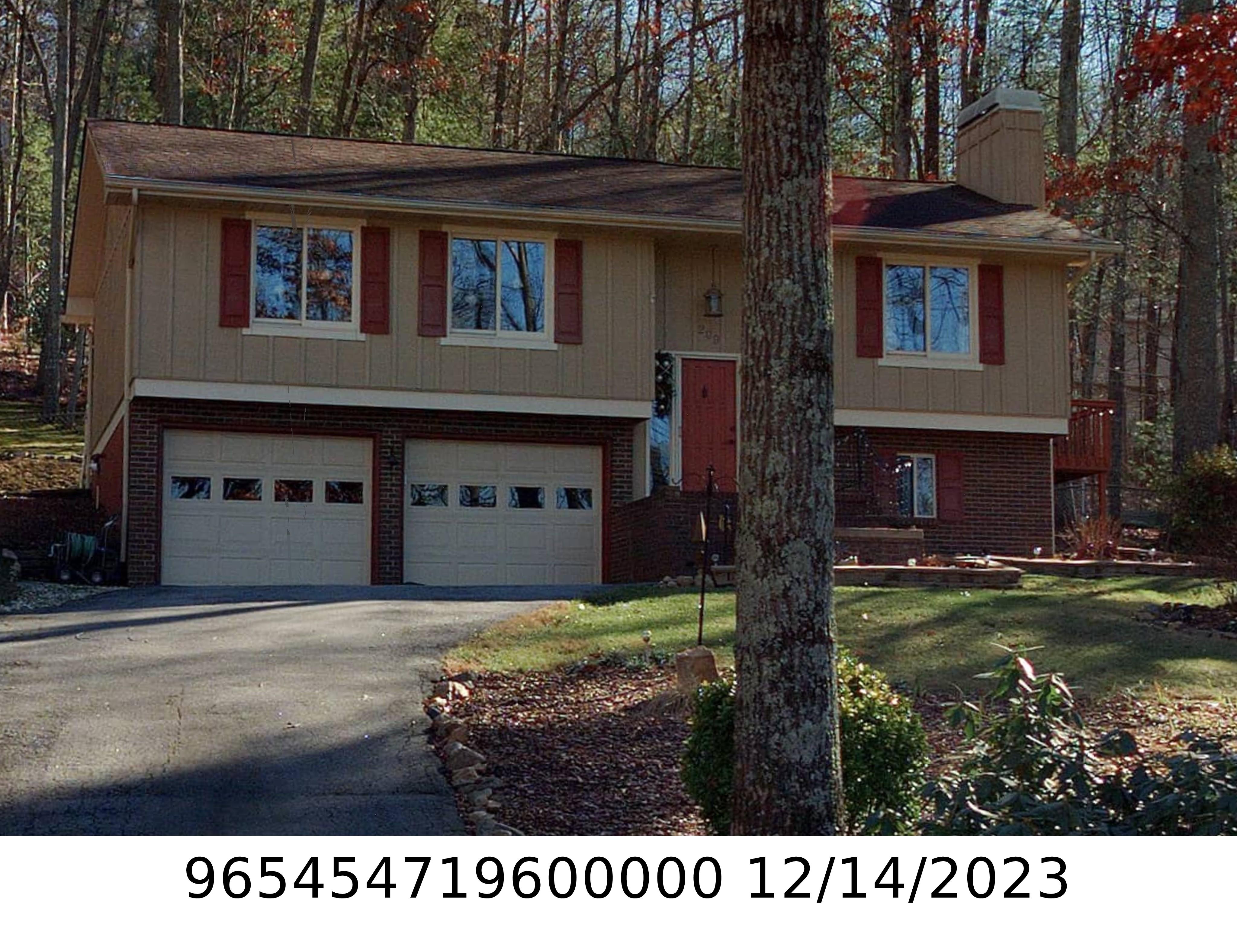 A picture of the property located at 209 TAMPA CIR, ARDEN NC 28704.