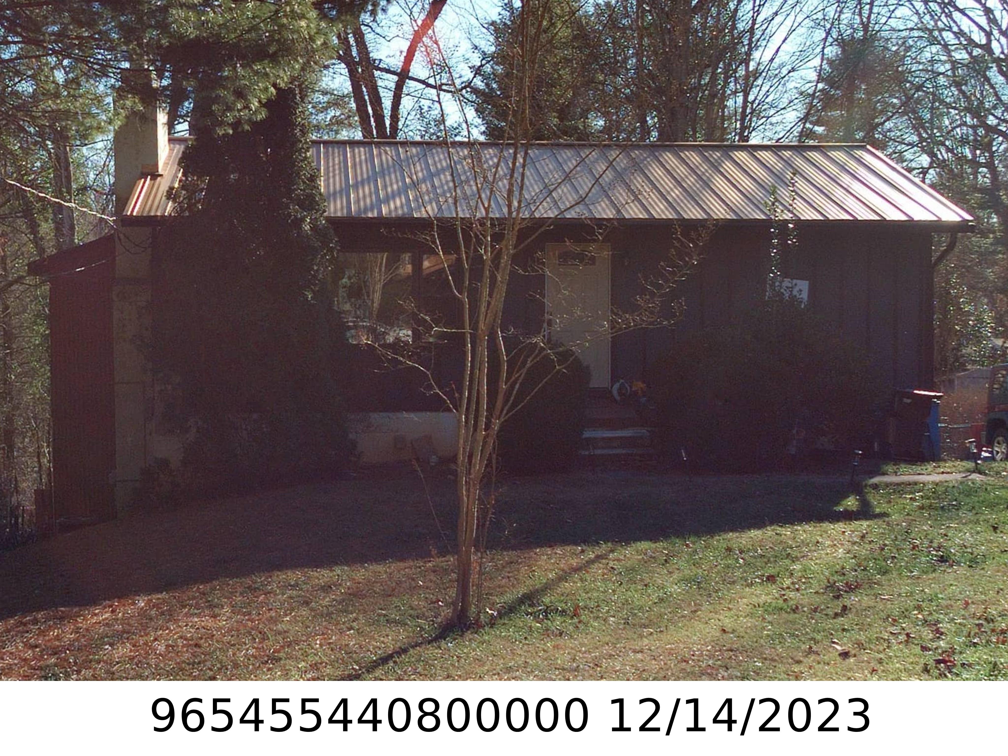 A picture of the property located at 374 SYCAMORE DR, ARDEN NC 28704.