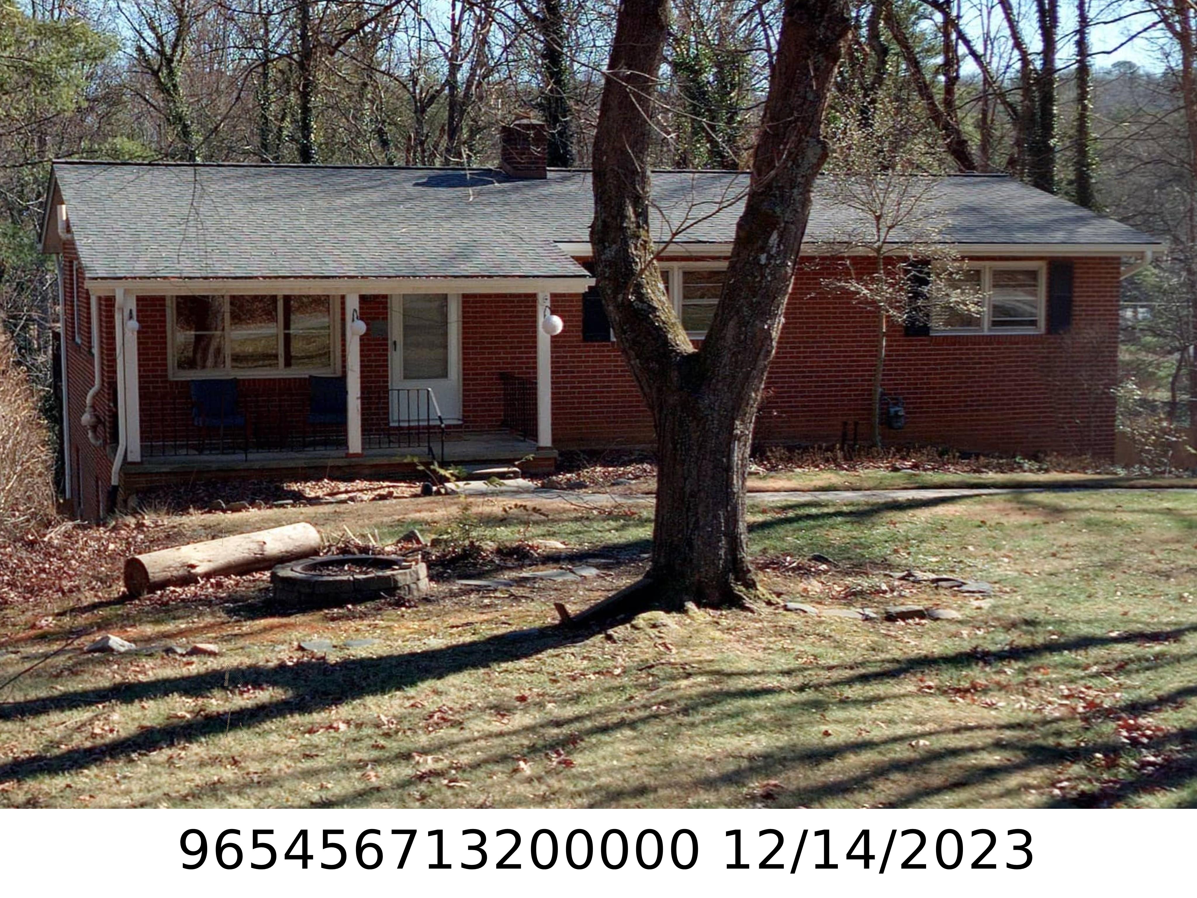 A picture of the property located at 380 ROYAL PINES DR, ARDEN NC 28704.