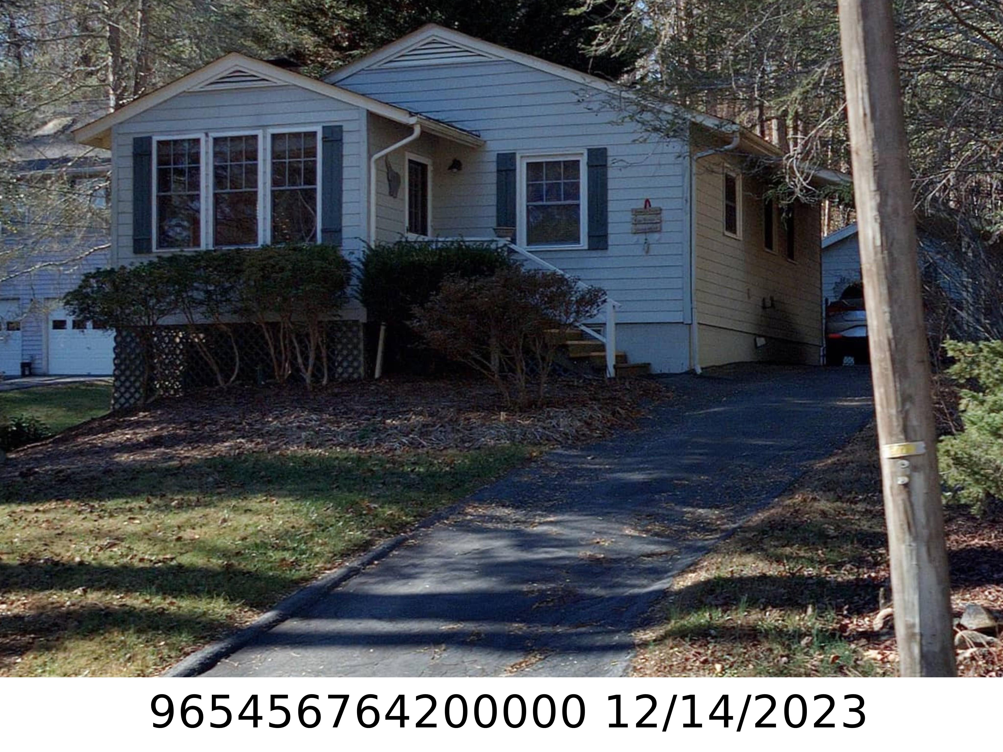 A picture of the property located at 405 ROYAL PINES DR, ARDEN NC 28704.