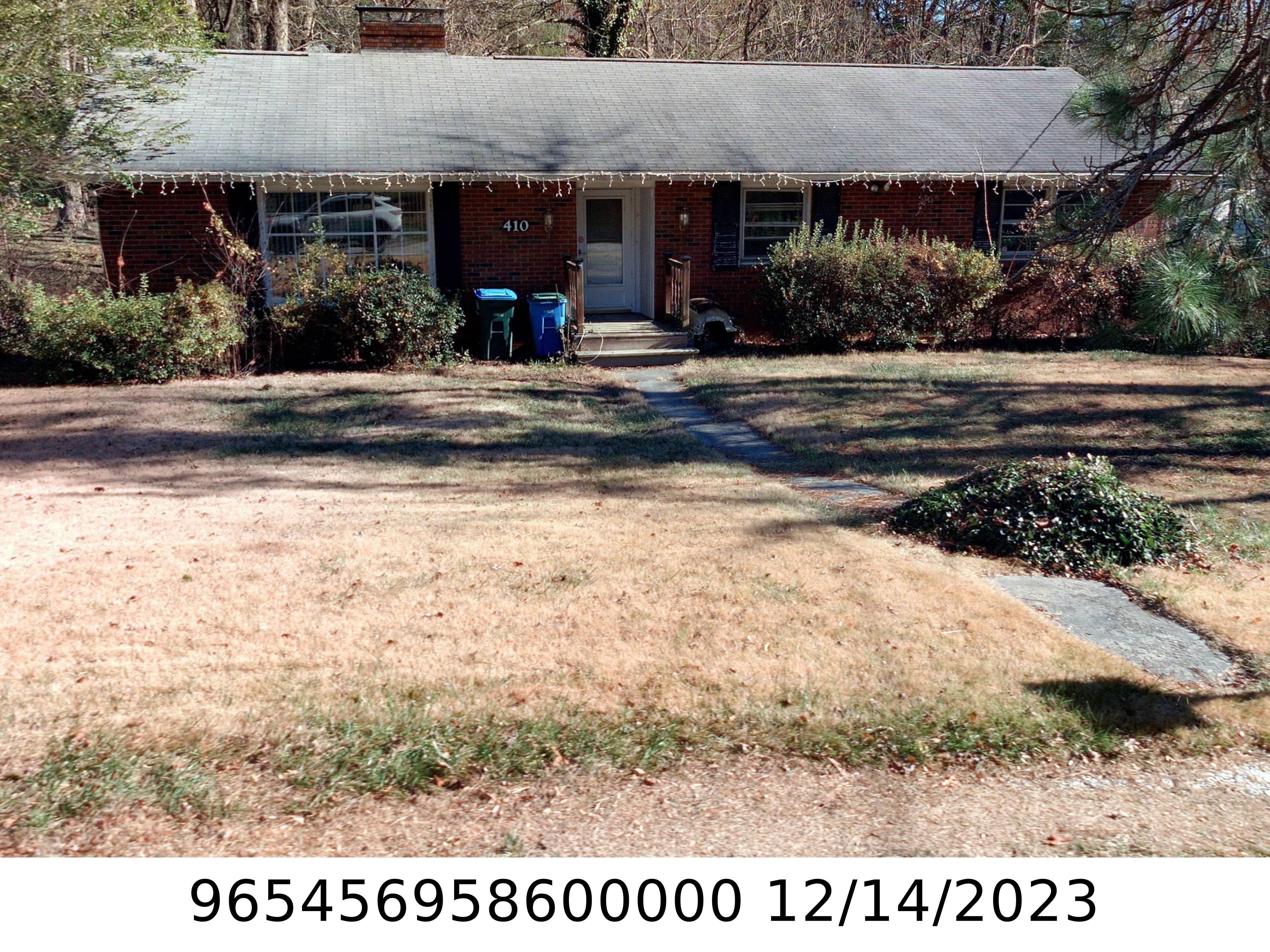 A picture of the property located at 410 ROYAL PINES DR, ARDEN NC 28704.