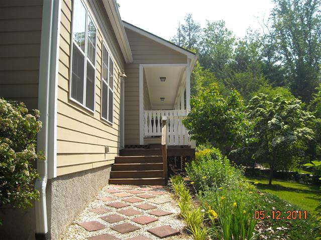 A picture of the property located at 437 ROYAL PINES DR, ARDEN NC 28704.