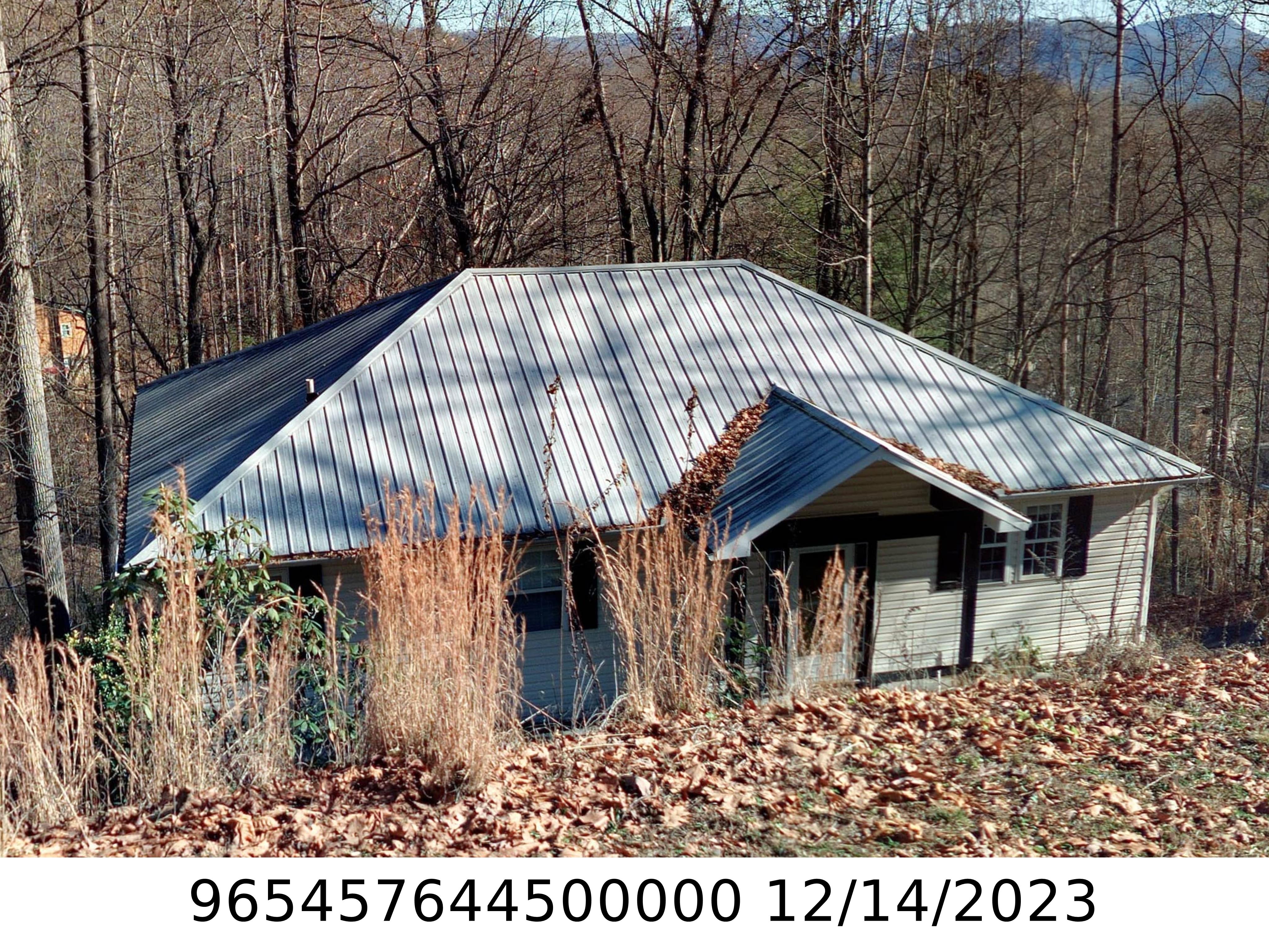 A picture of the property located at 57 MOUNT ROYAL DR, ARDEN NC 28704.