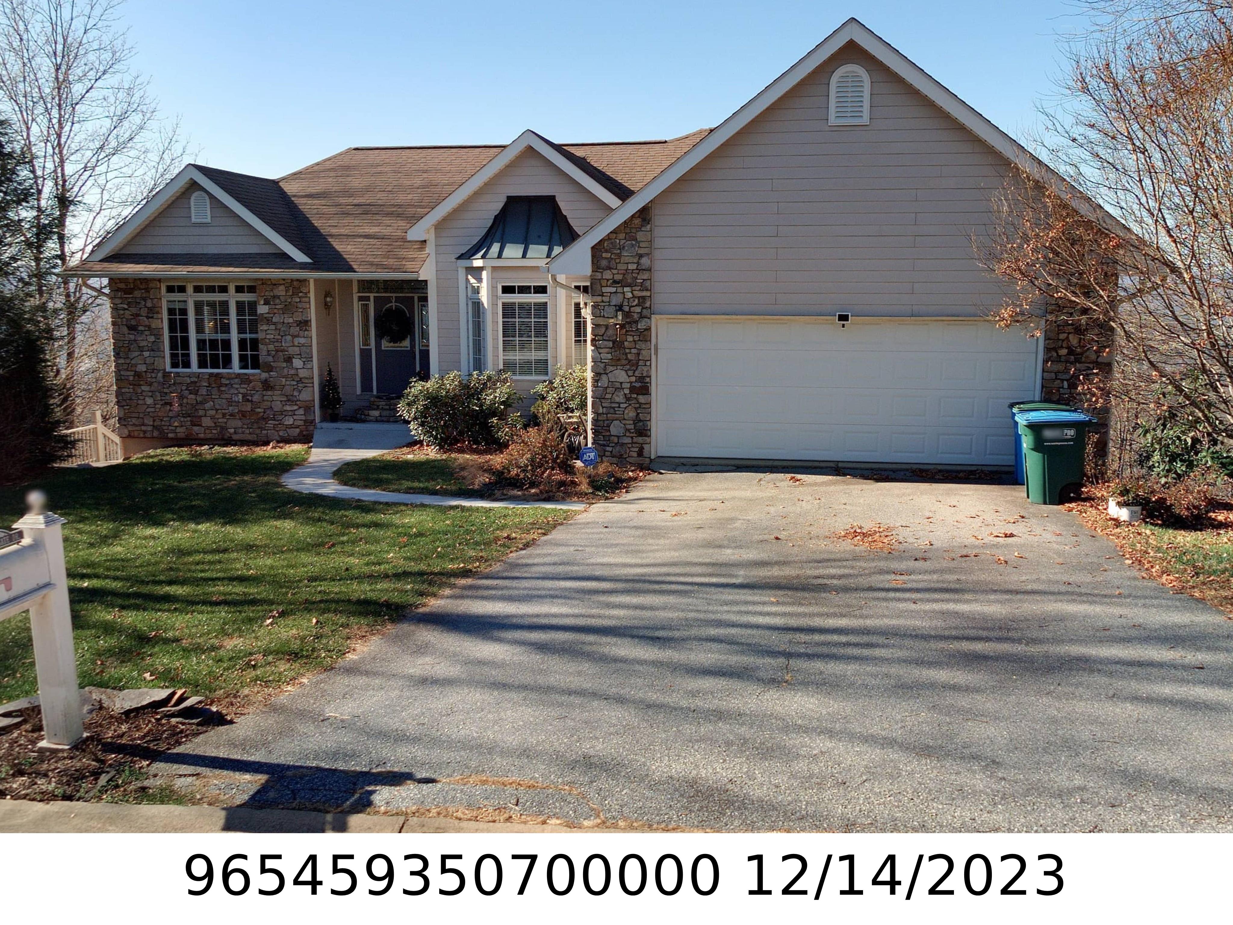 A picture of the property located at 108 STONE GATE DR, ARDEN NC 28704.