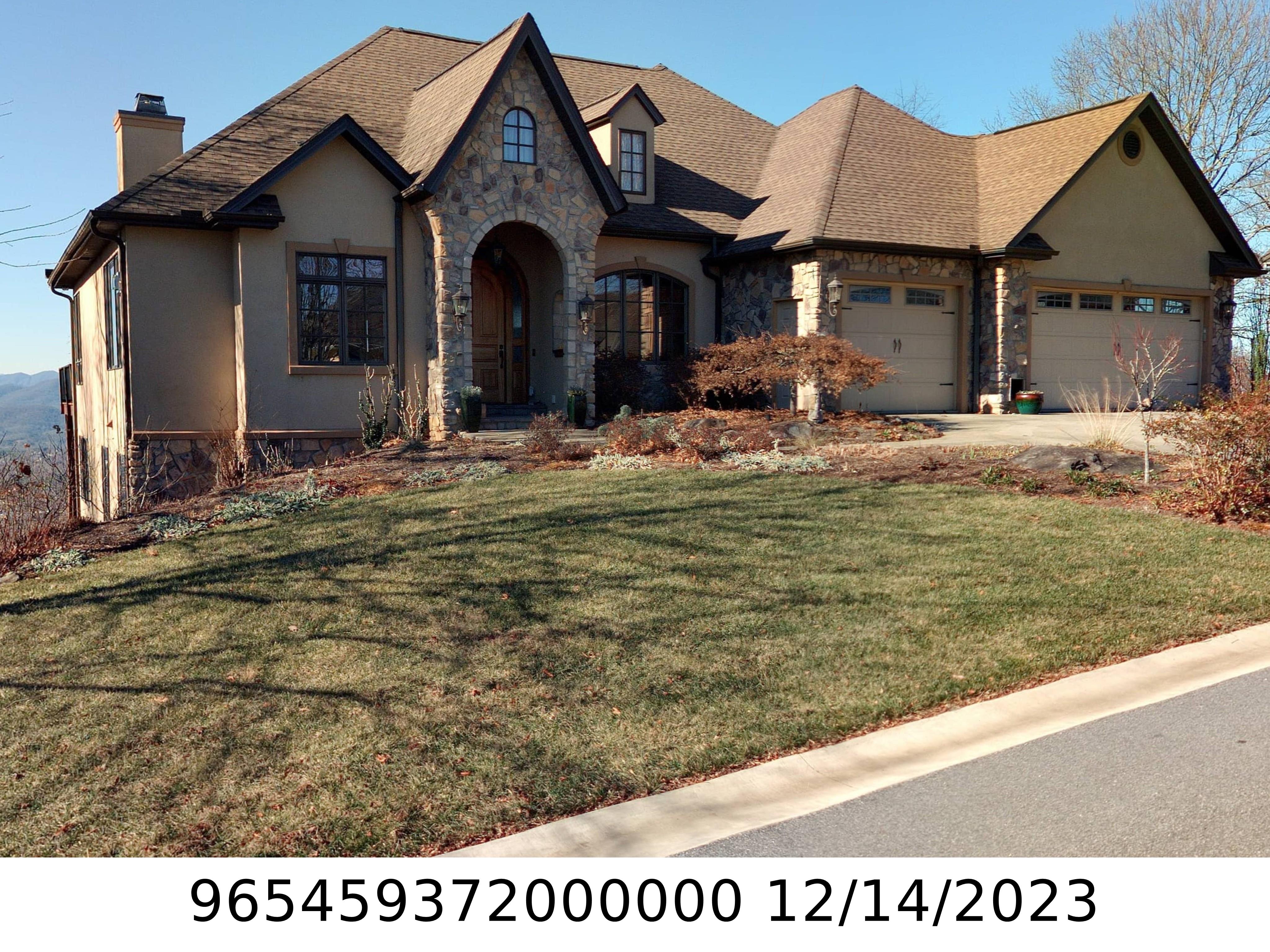 A picture of the property located at 112 STONE GATE DR, ARDEN NC 28704.
