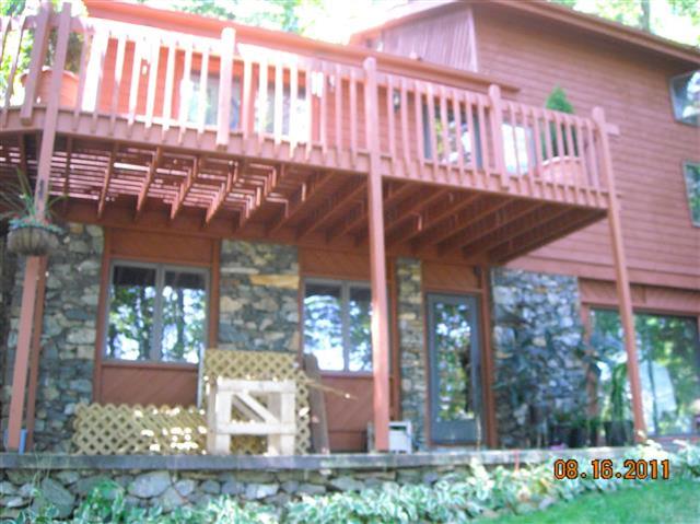 A picture of the property located at 193 RHODODENDRON DR, ARDEN NC 28704.