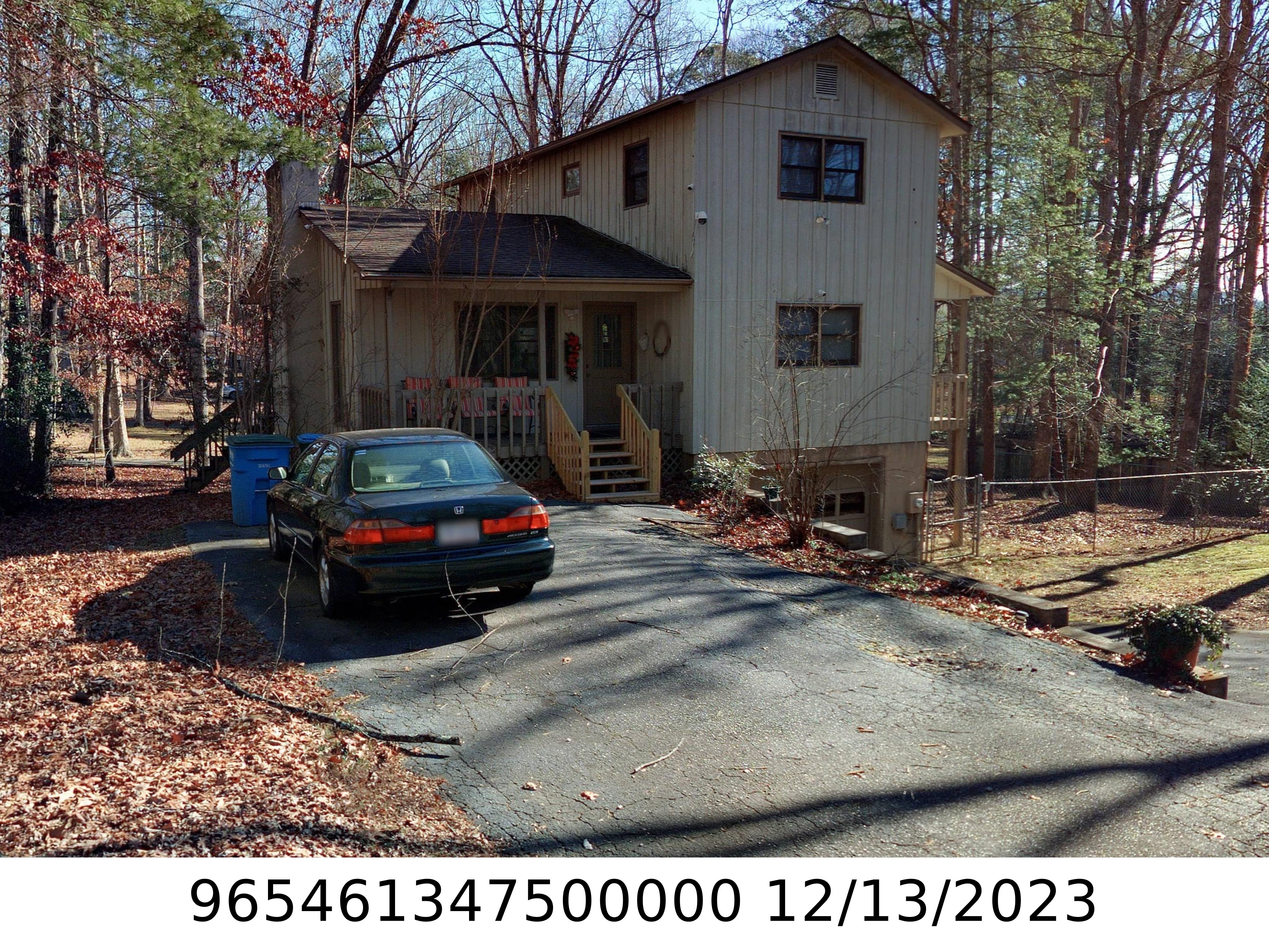 A picture of the property located at 2 RAINTREE LN, ARDEN NC 28704.