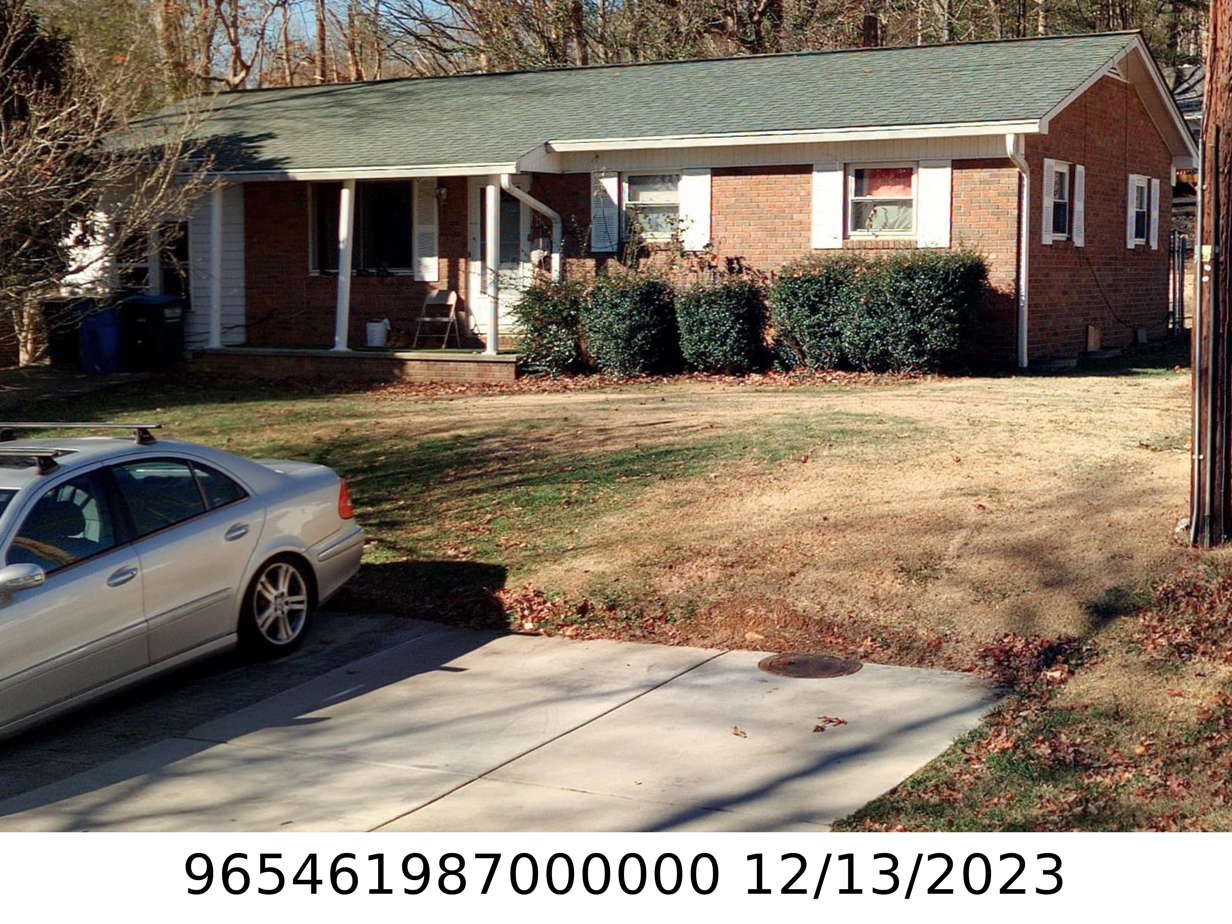 A picture of the property located at 14 WOODHAVEN DR, ARDEN NC 28704.
