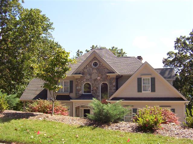 A picture of the property located at 35 GLEN COVE DR, ARDEN NC 28704.