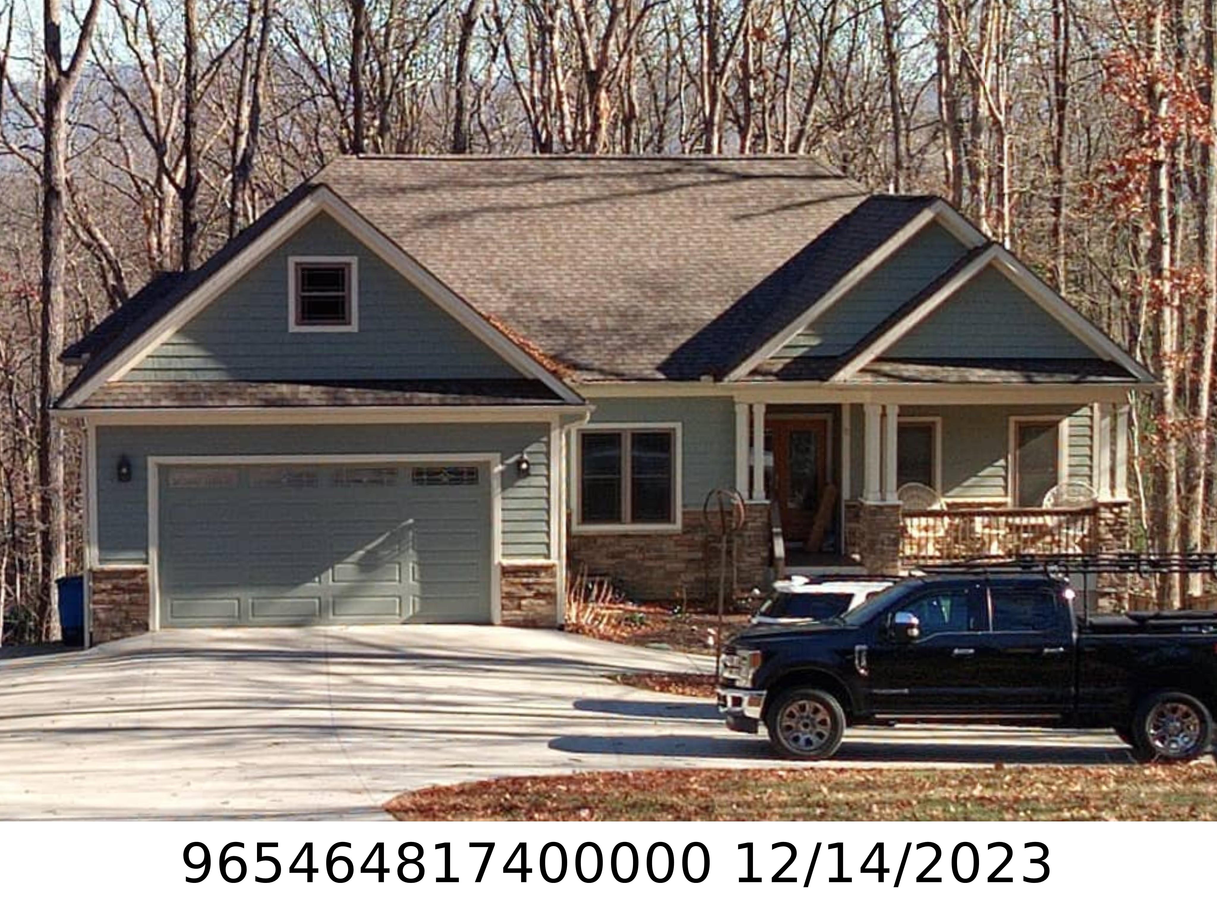 A picture of the property located at 5 GLEN COVE DR, ARDEN NC 28704.