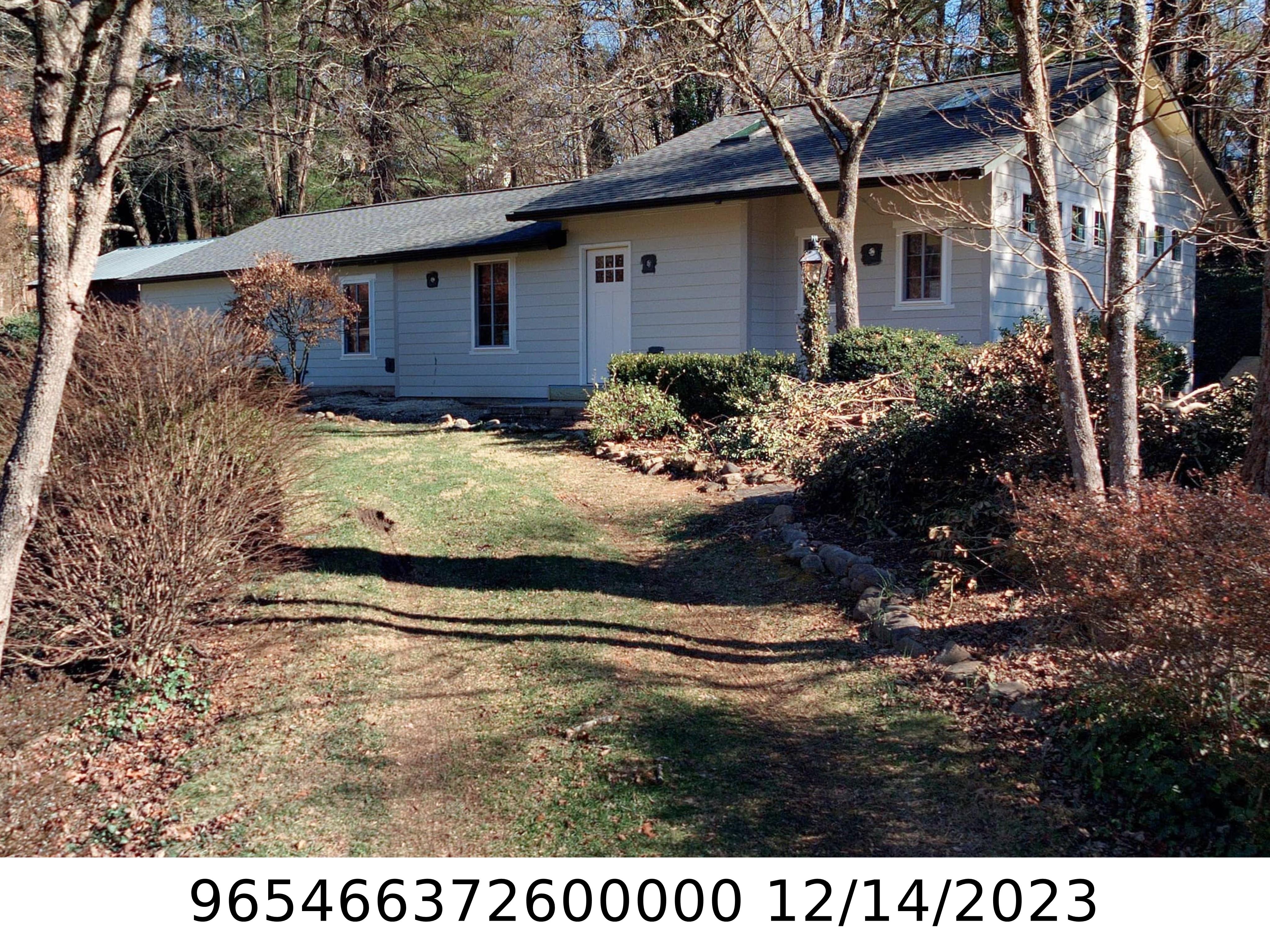 A picture of the property located at 456 ROYAL PINES DR, ARDEN NC 28704.