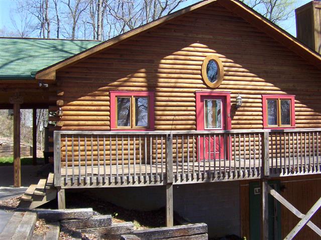 A picture of the property located at 178 RHODODENDRON DR, ARDEN NC 28704.