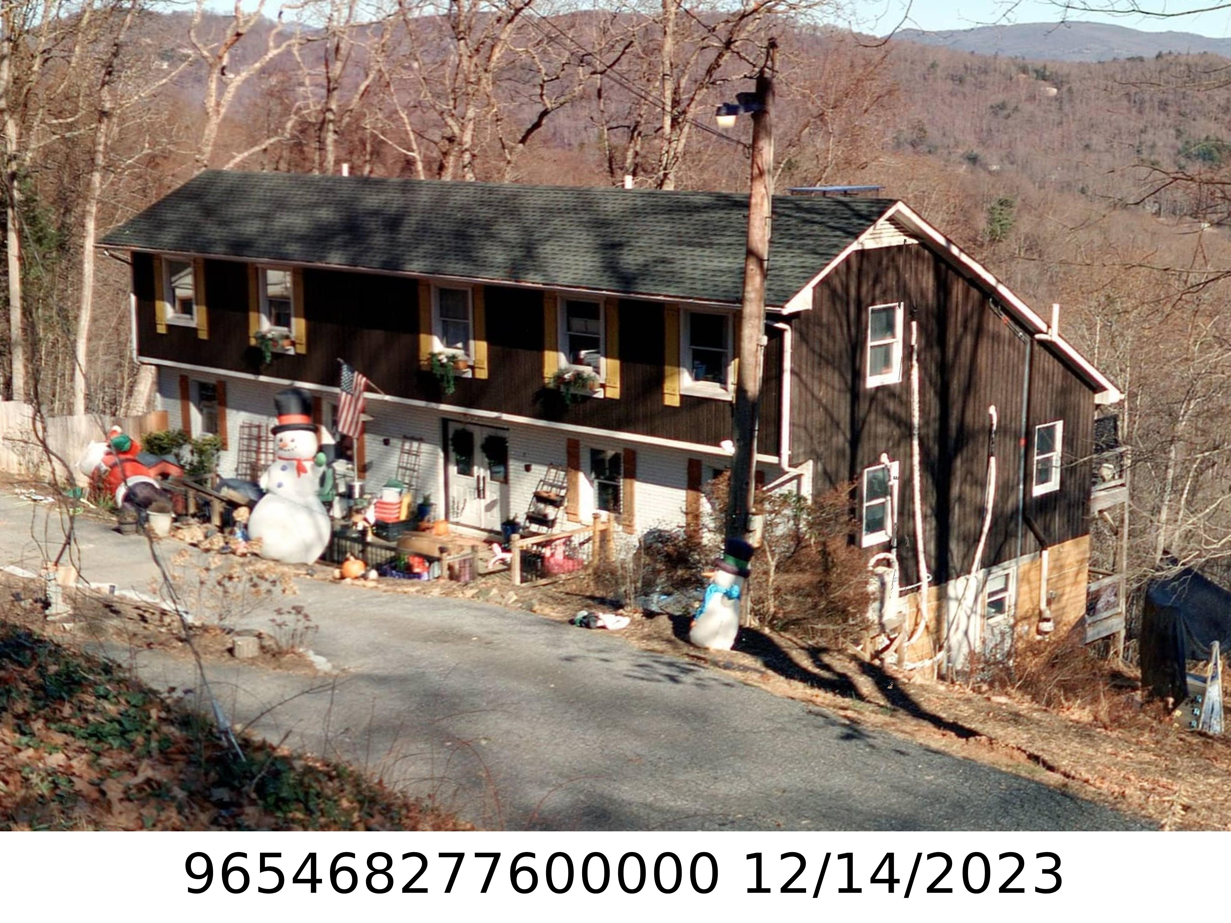 A picture of the property located at 188 RHODODENDRON DR, ARDEN NC 28704.