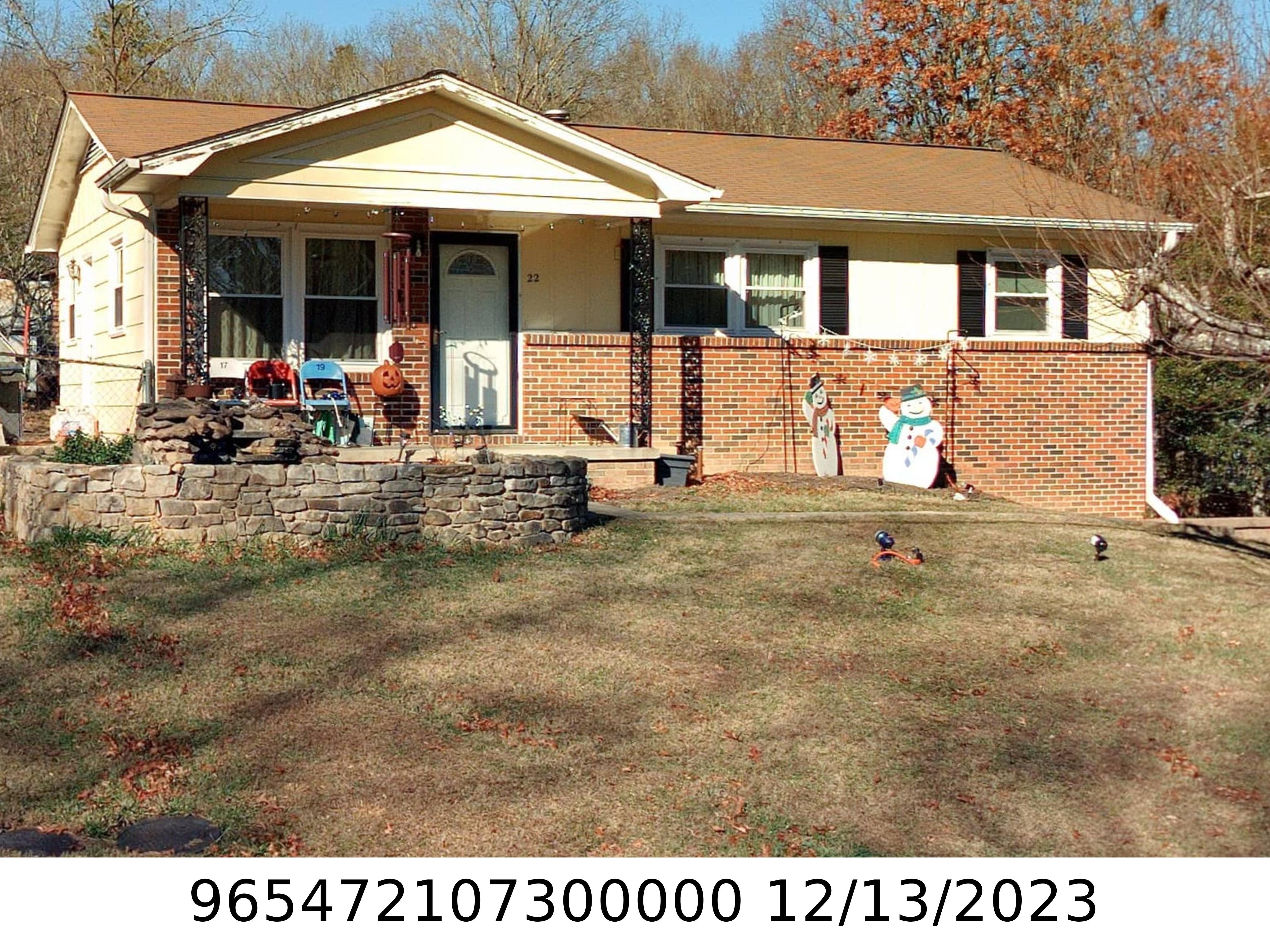A picture of the property located at 22 WOODHAVEN DR, ARDEN NC 28704.