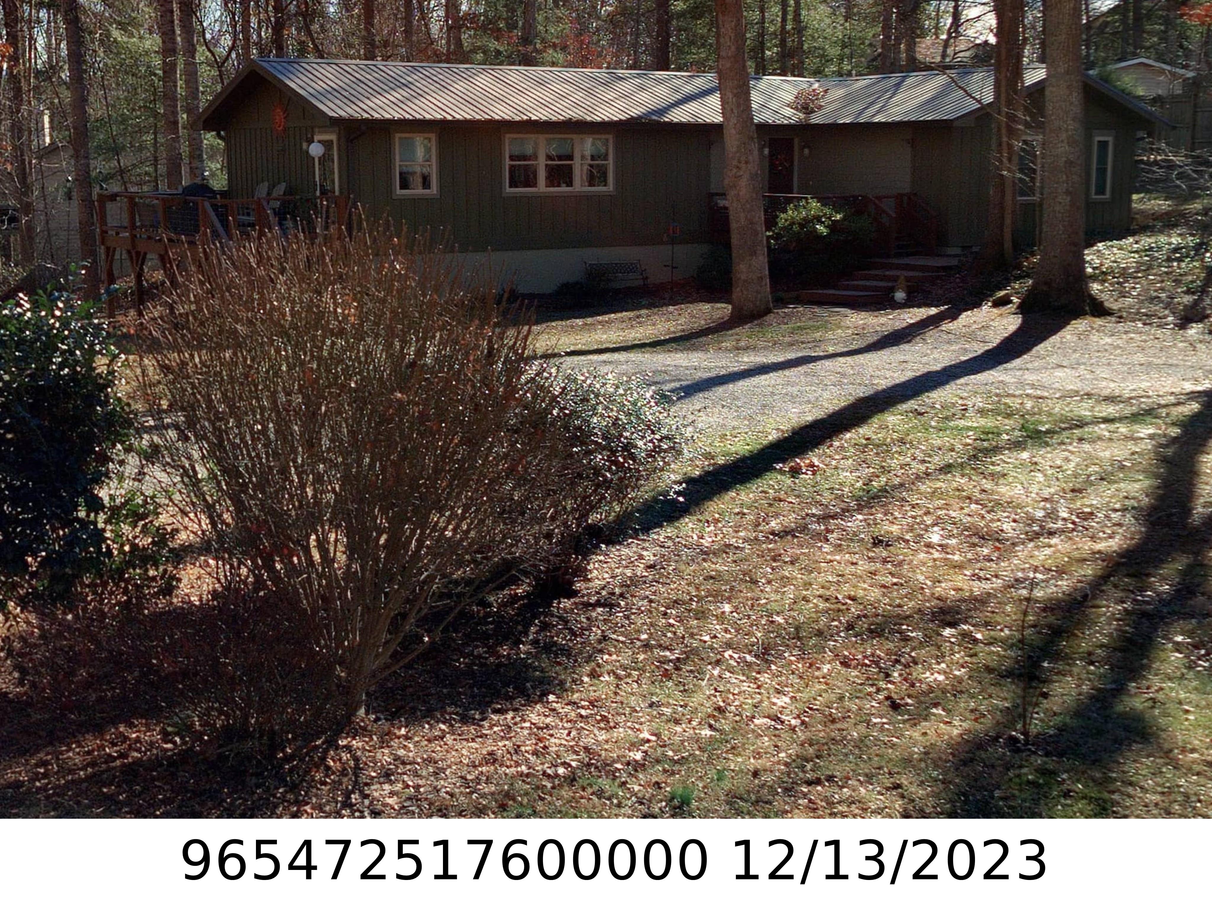 A picture of the property located at 31 WOODHAVEN DR, ARDEN NC 28704.