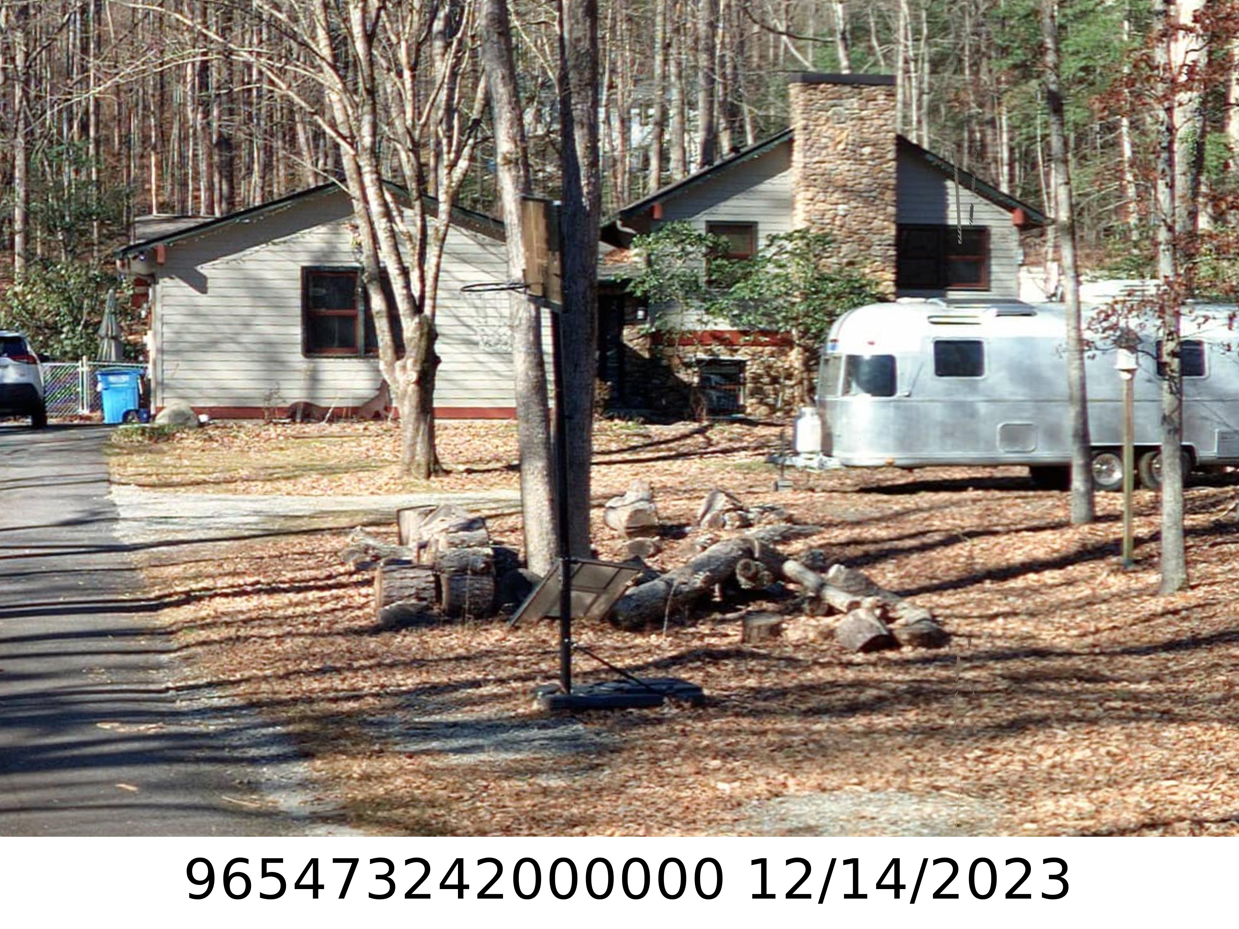 A picture of the property located at 10 WOODMERE DR, ARDEN NC 28704.