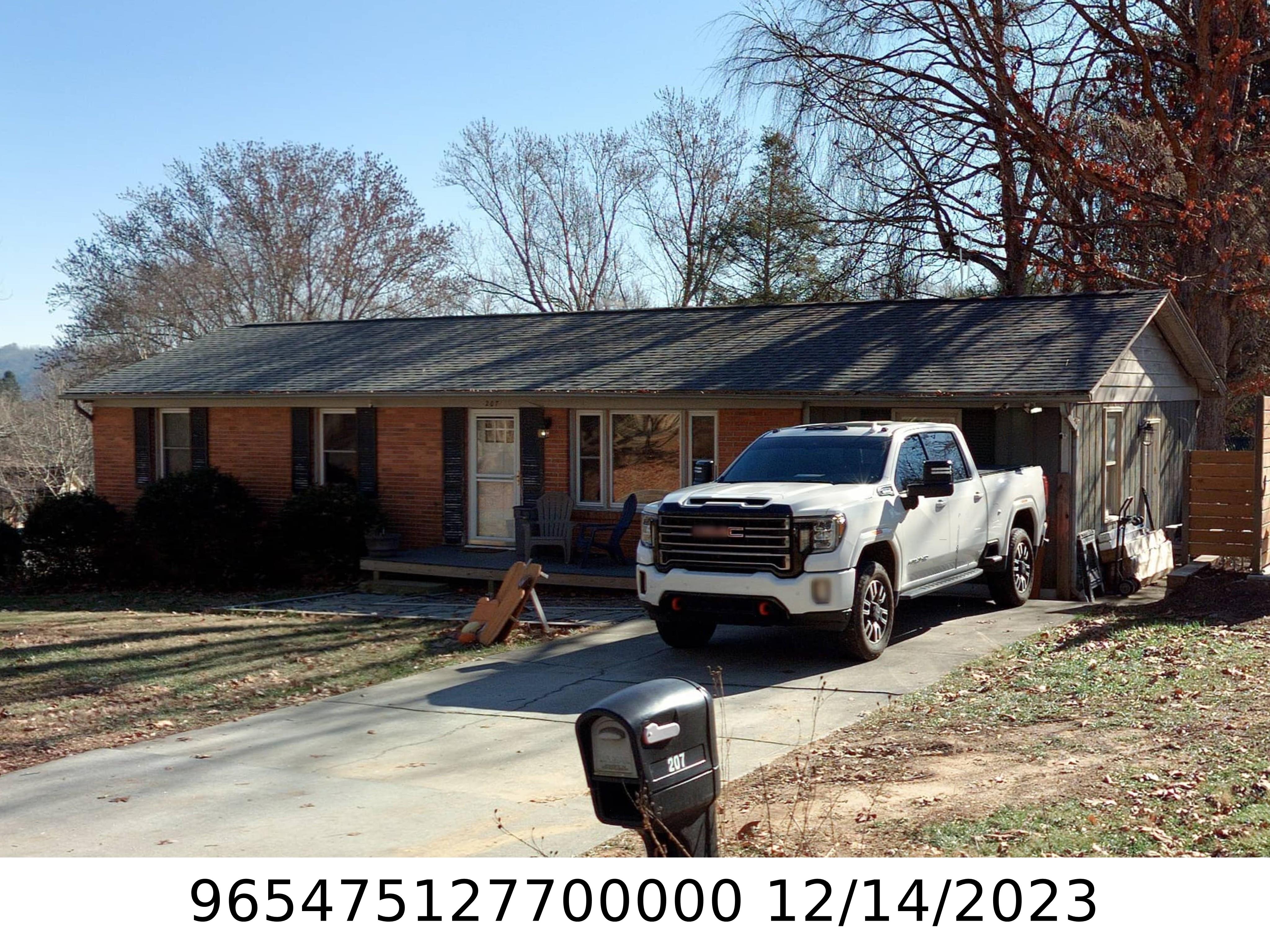 A picture of the property located at 207 WESTON RD, ARDEN NC 28704.