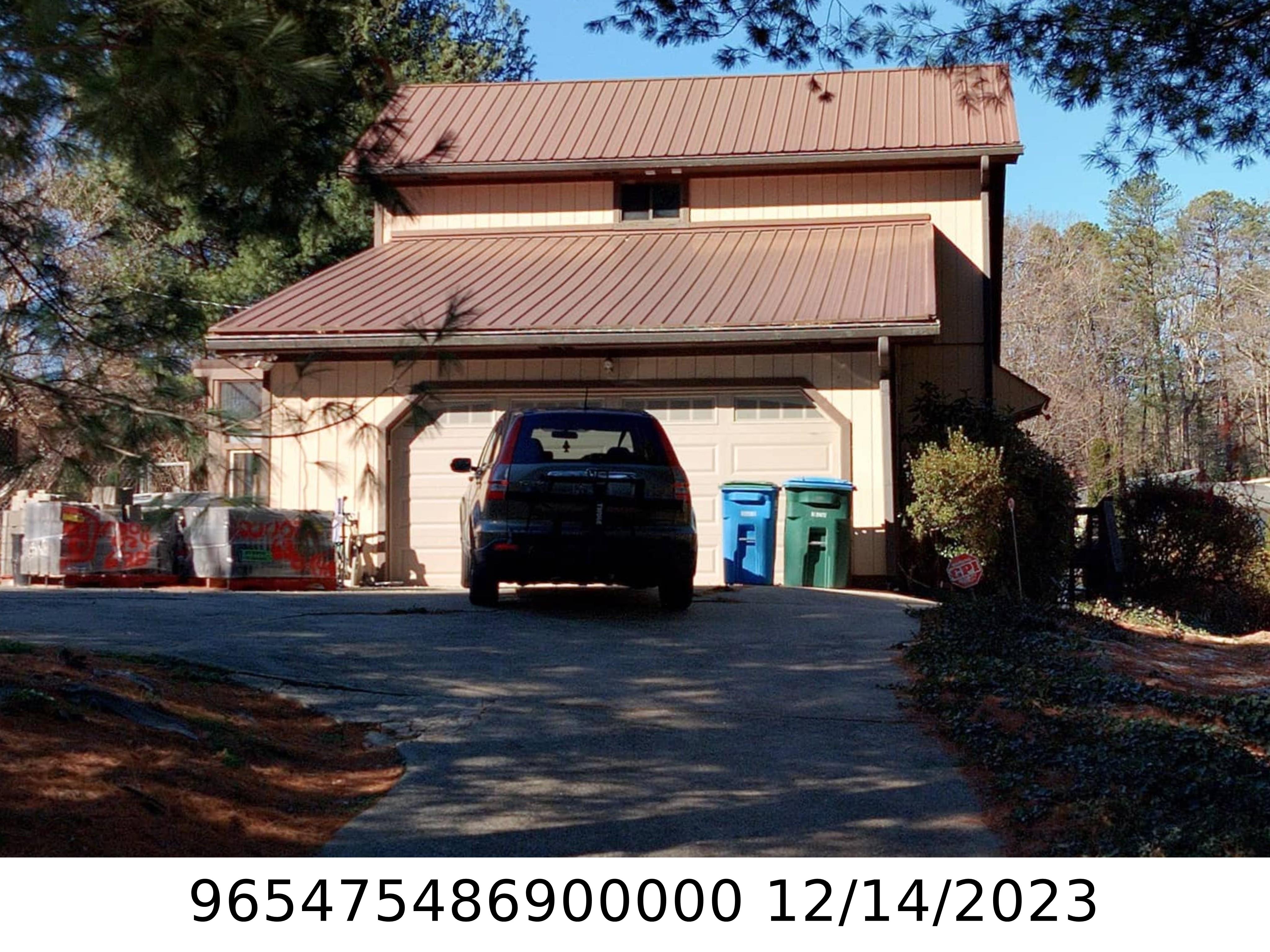 A picture of the property located at 6 HICKORY HILLS DR, ARDEN NC 28704.