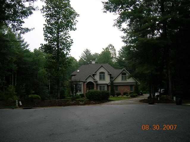 A picture of the property located at 10 FIRESTONE DR, ARDEN NC 28704.