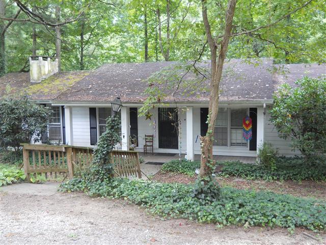 A picture of the property located at 20 GREEN ACRES LN, ARDEN NC 28704.