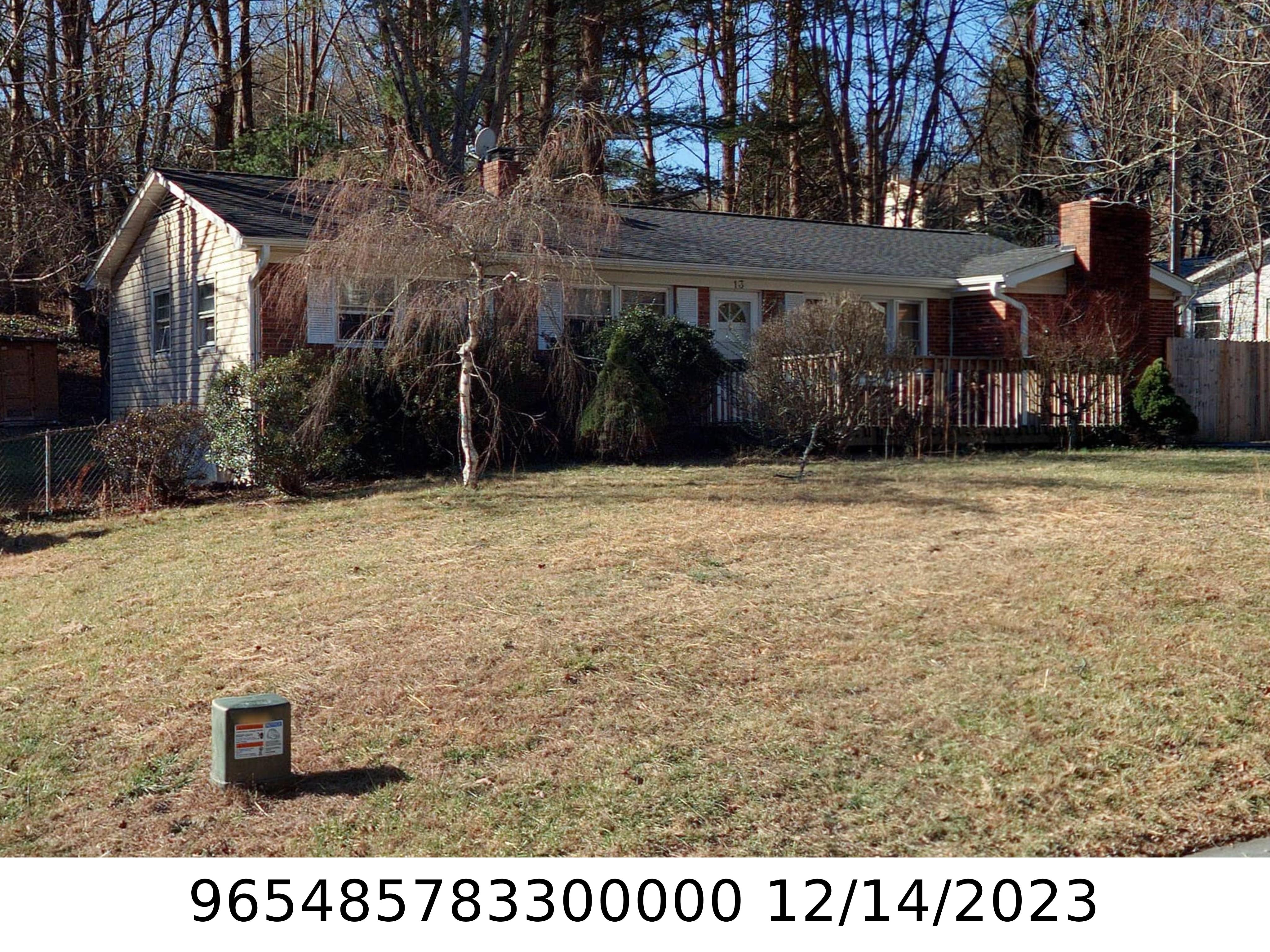 A picture of the property located at 13 PINEHURST CIR, ARDEN NC 28704.