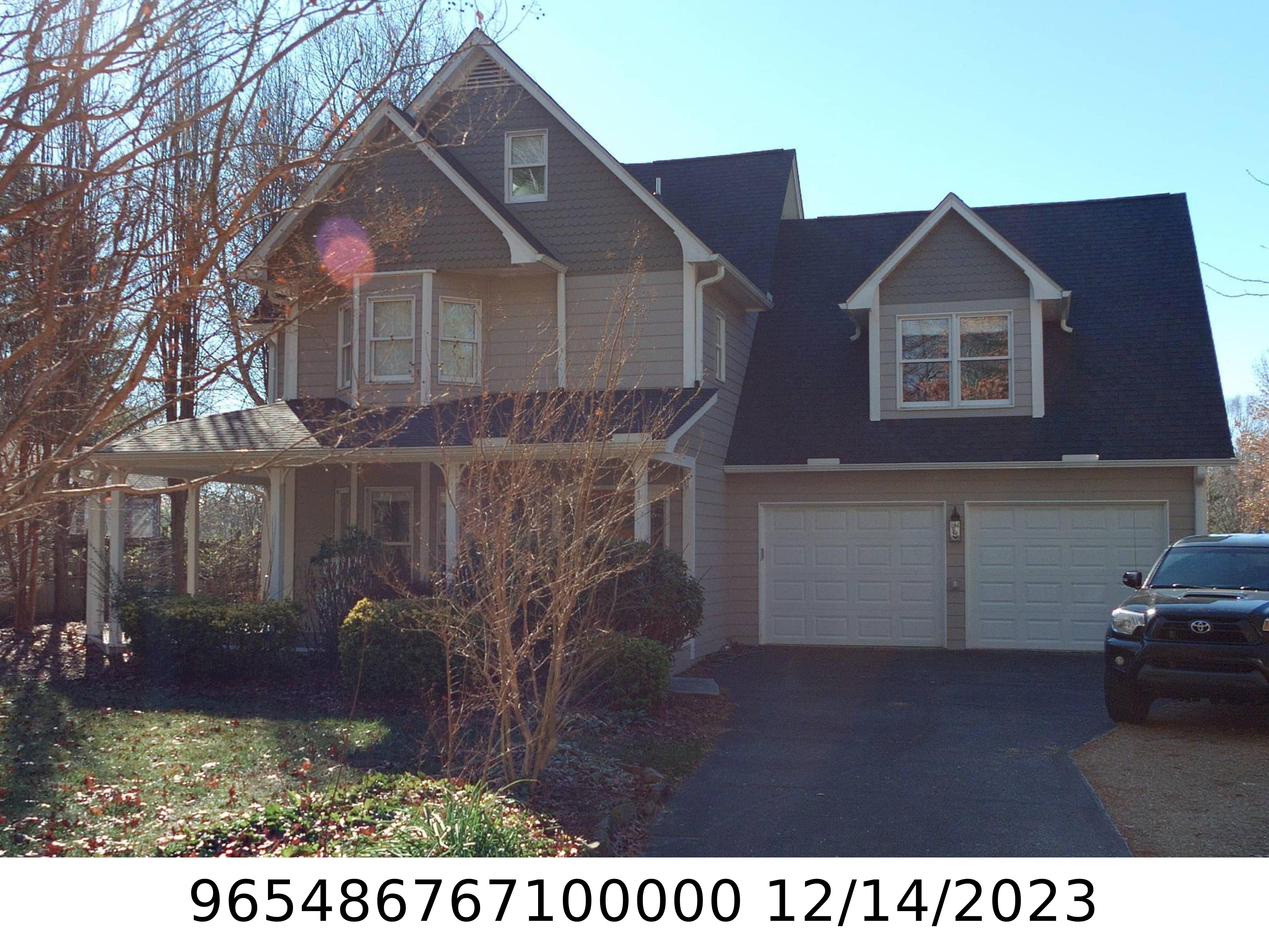 A picture of the property located at 1 GLEN CREST DR, ARDEN NC 28704.