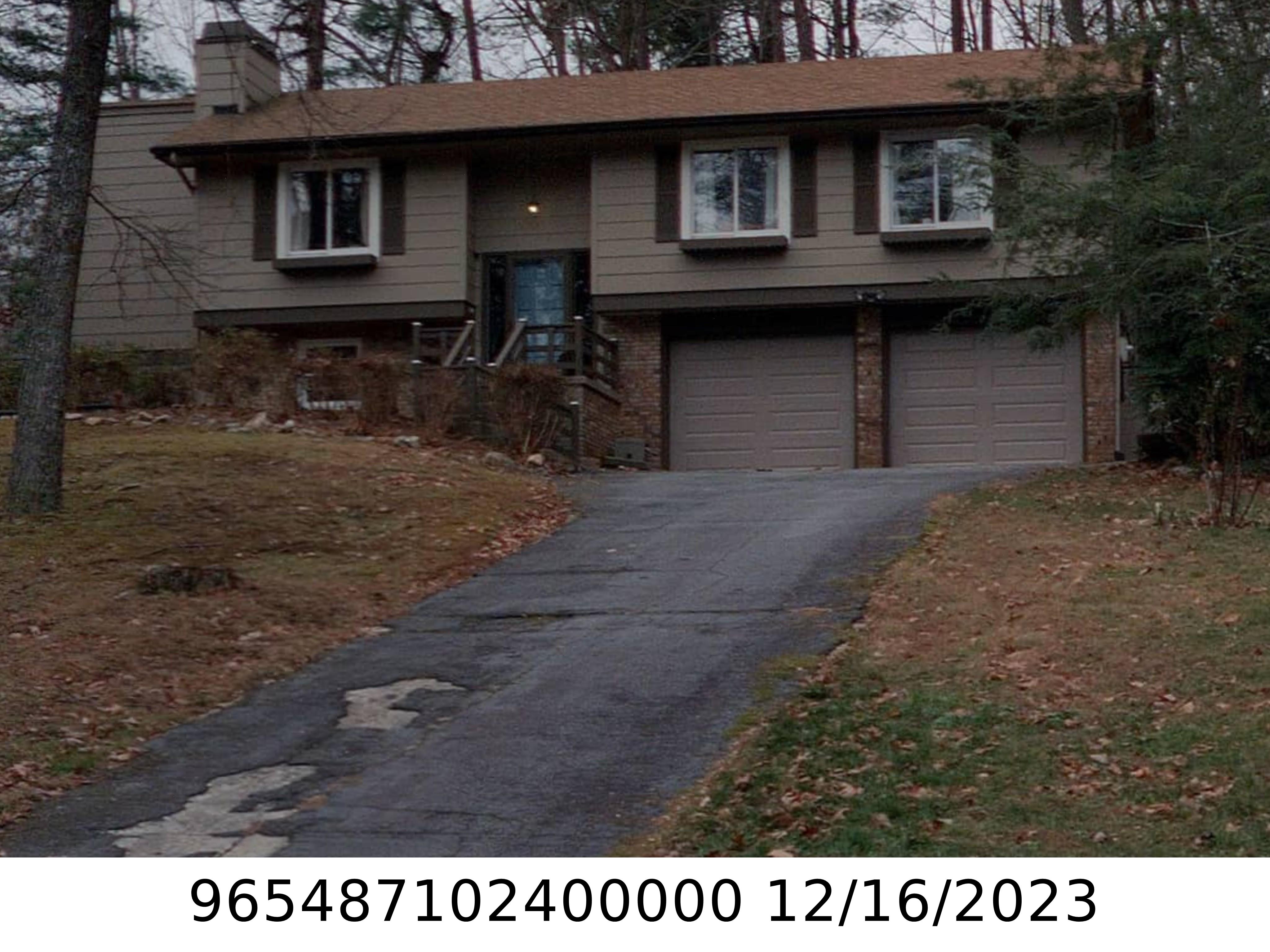 A picture of the property located at 2 MUIRFIELD DR, ARDEN NC 28704.