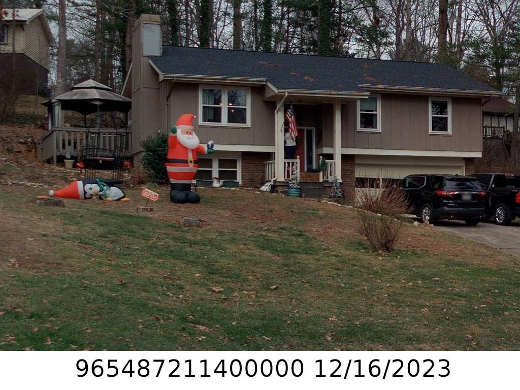 A picture of the property located at 4 MUIRFIELD DR, ARDEN NC 28704.