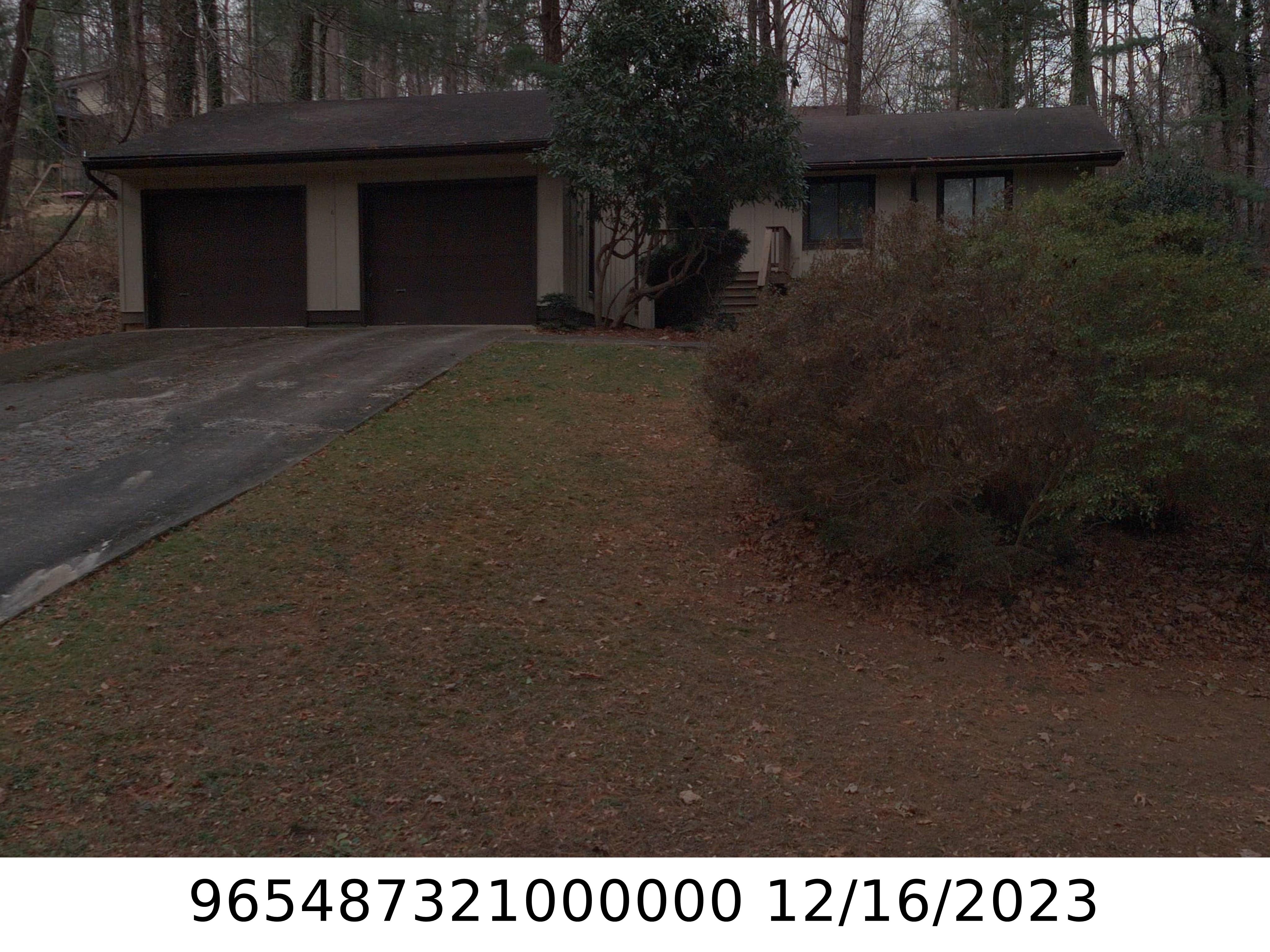 A picture of the property located at 6 MUIRFIELD DR, ARDEN NC 28704.
