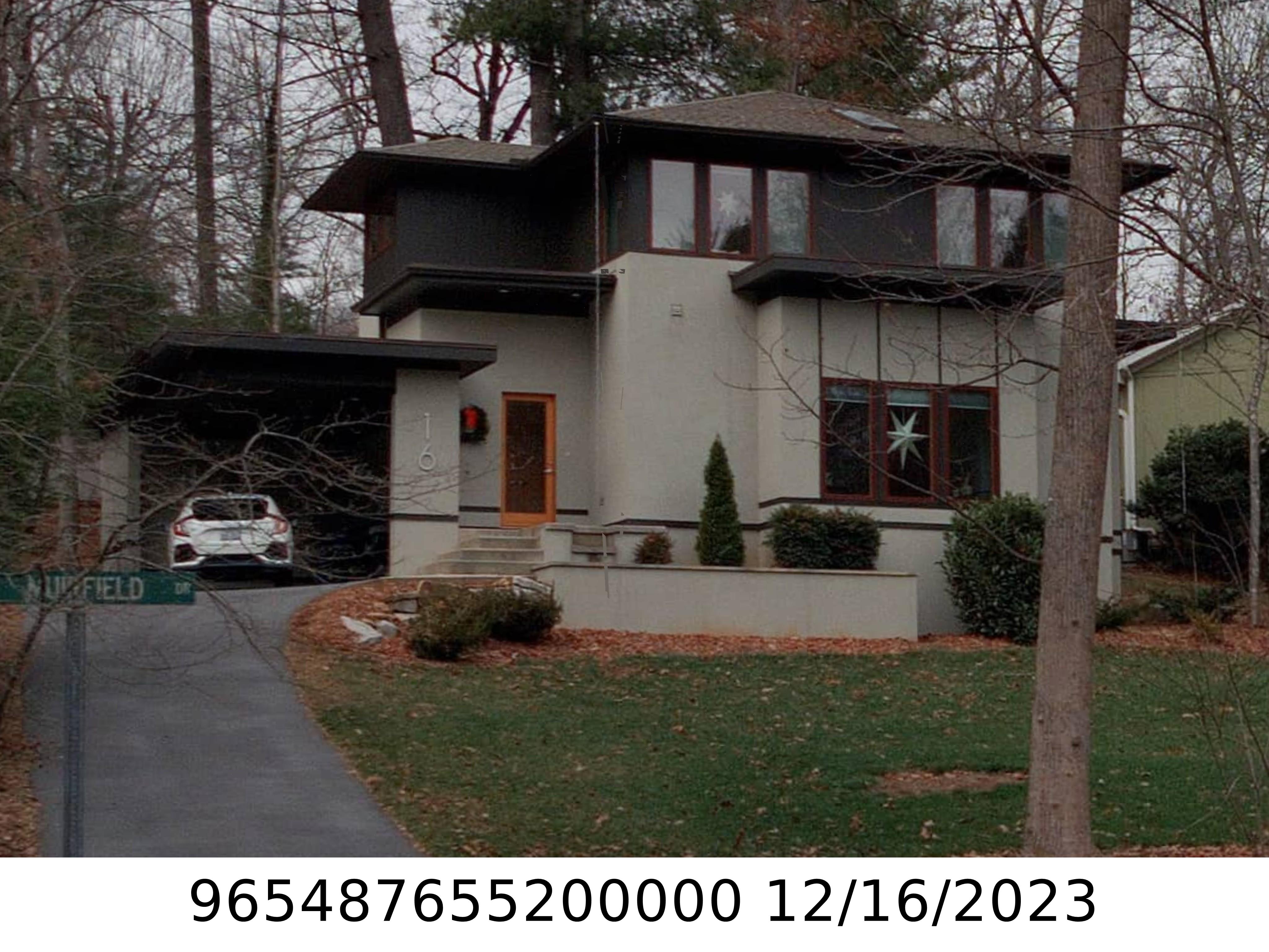 A picture of the property located at 16 MUIRFIELD DR, ARDEN NC 28704.