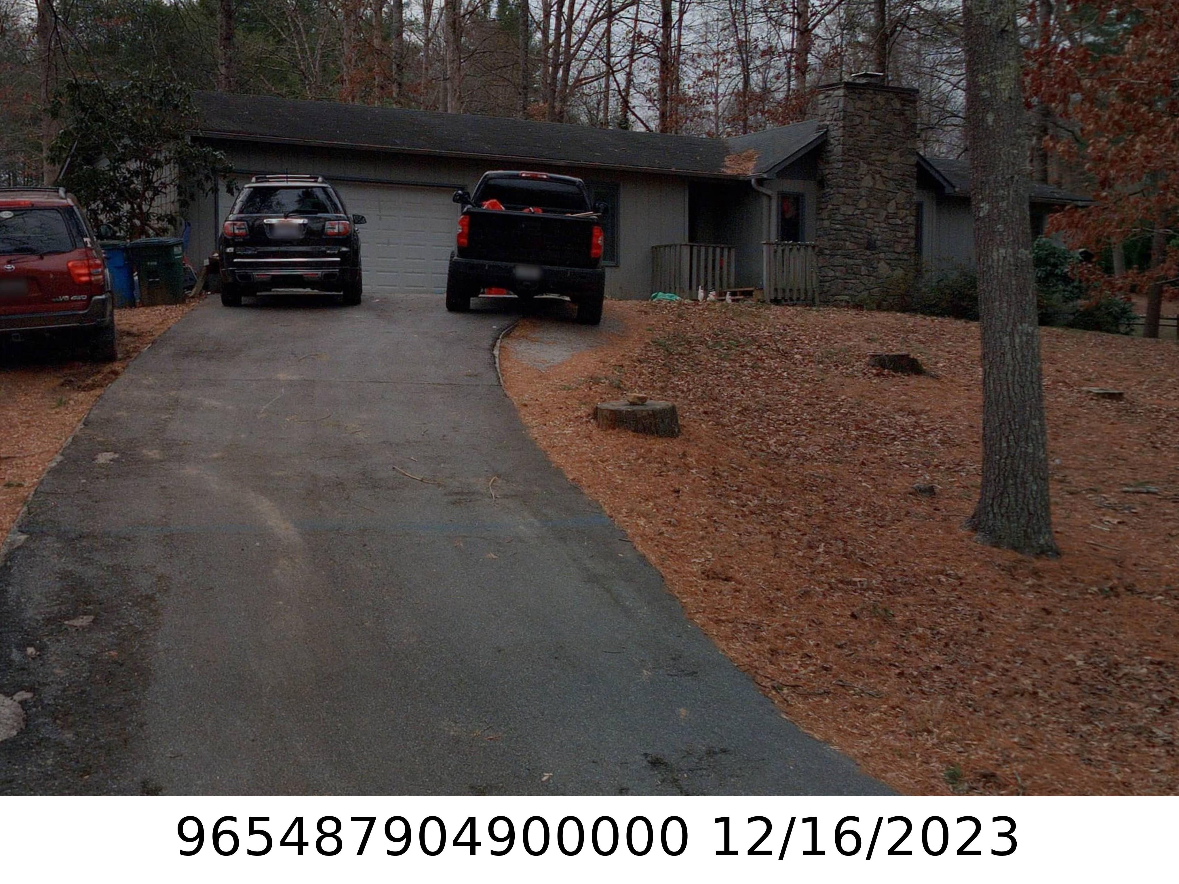 A picture of the property located at 2 TURNBERRY DR, ARDEN NC 28704.