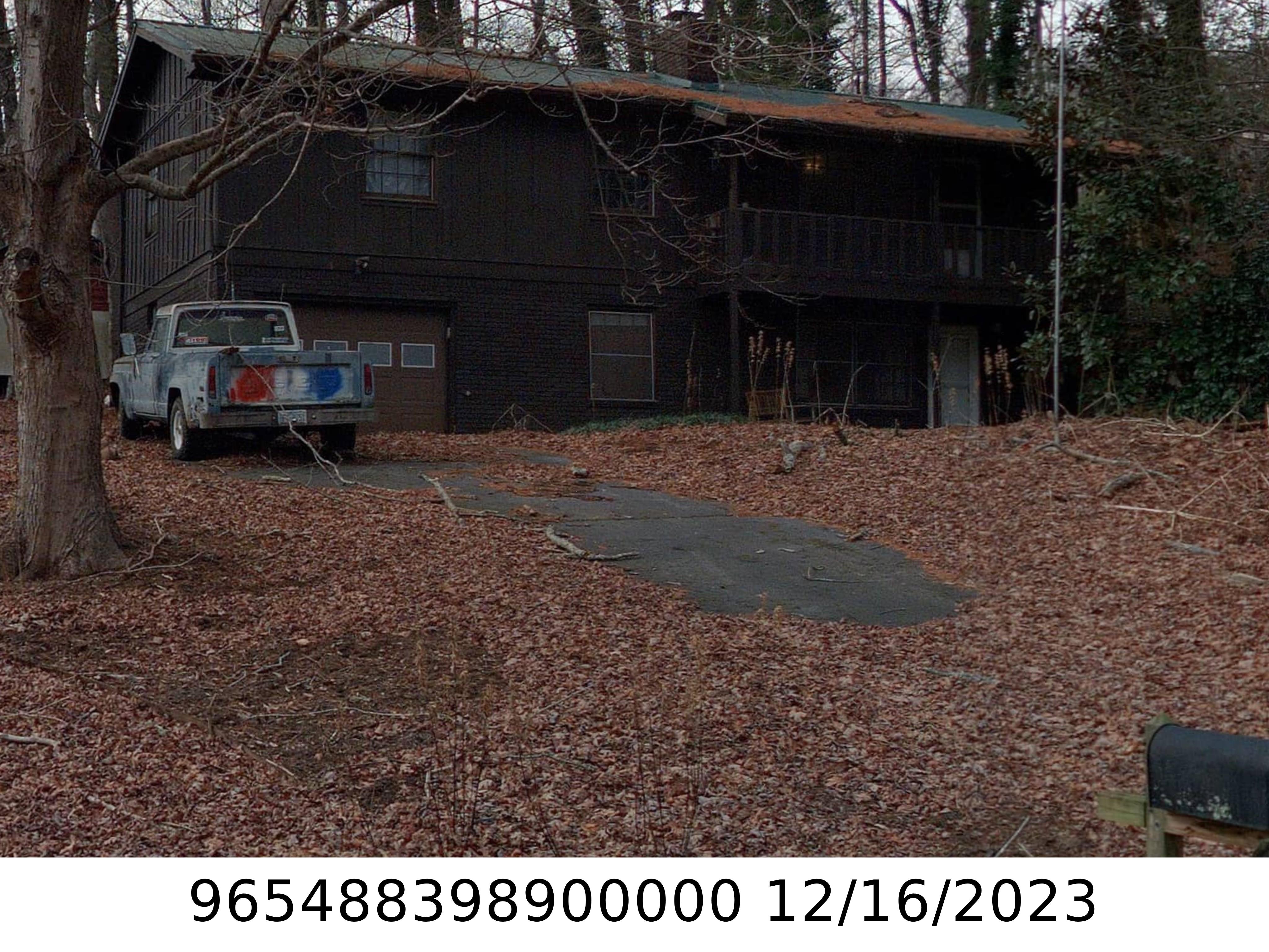 A picture of the property located at 11 FOREST RIDGE DR, ARDEN NC 28704.