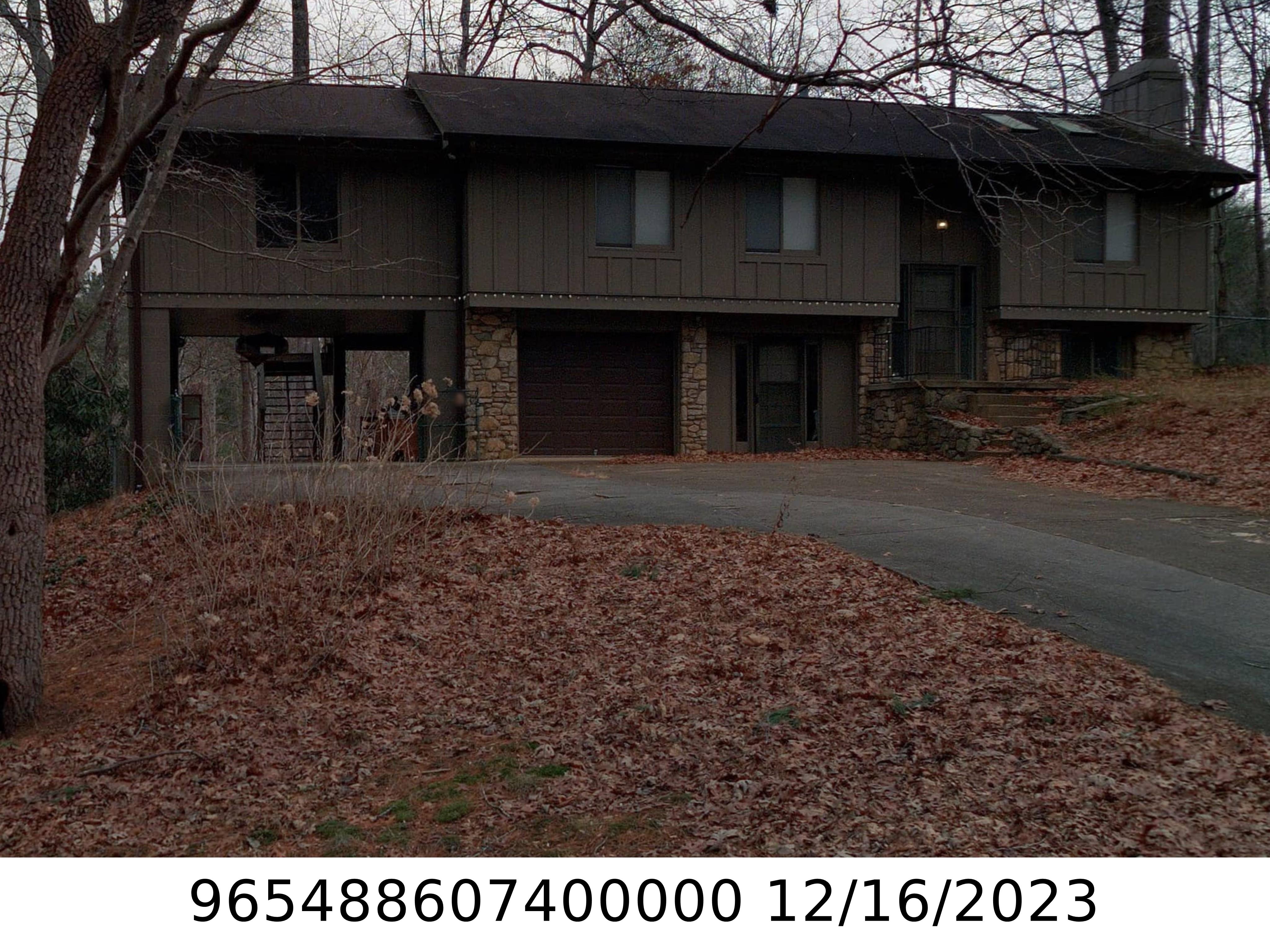 A picture of the property located at 25 MUIRFIELD DR, ARDEN NC 28704.