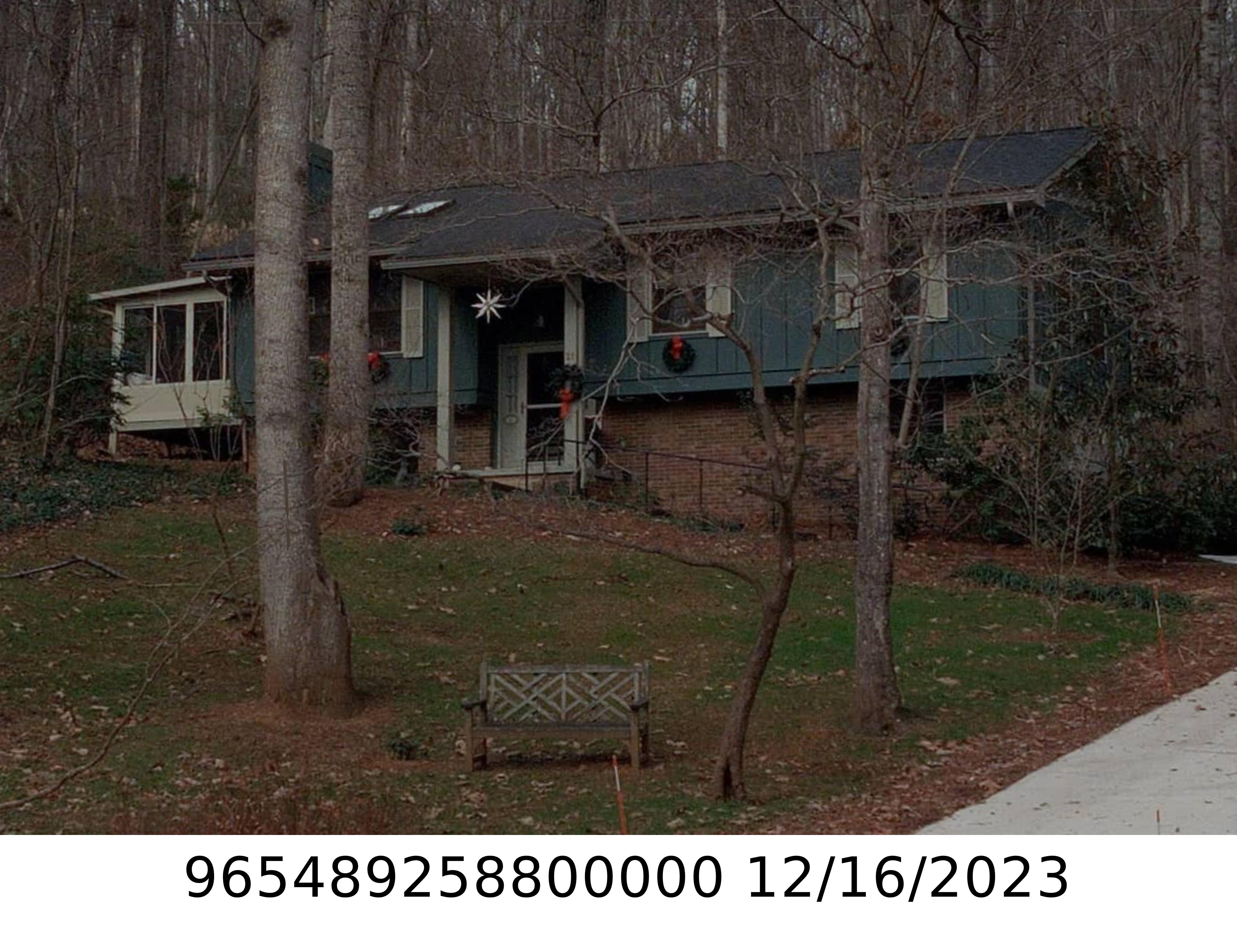 A picture of the property located at 21 FOREST RIDGE DR, ARDEN NC 28704.