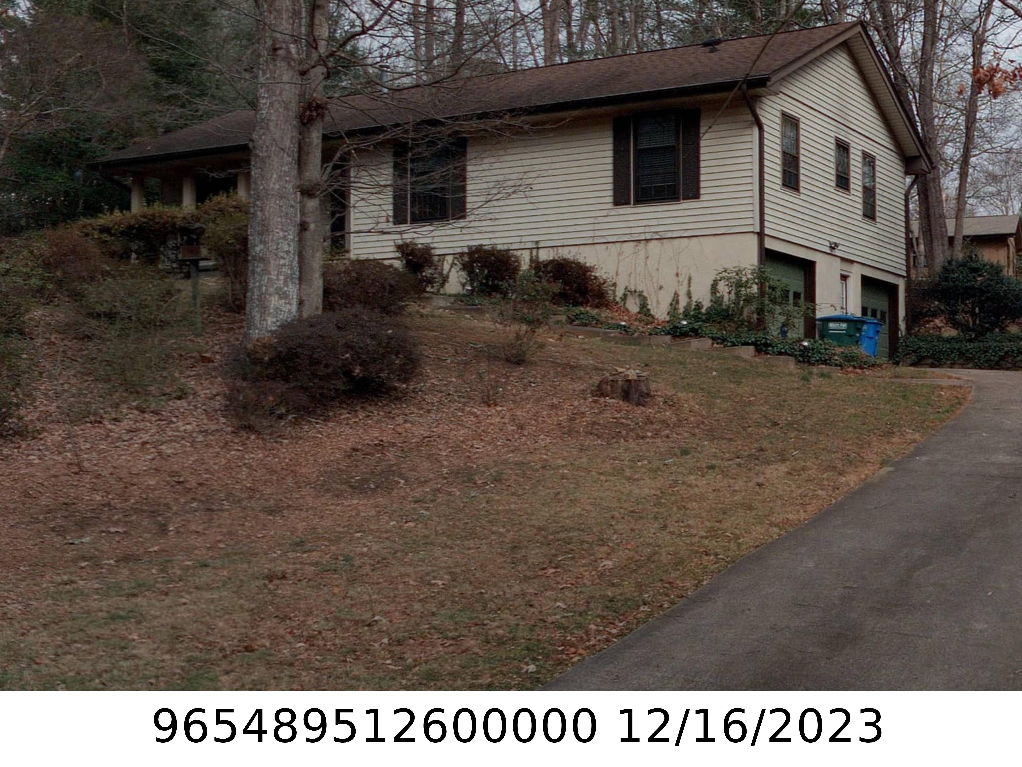 A picture of the property located at 14 FOREST RIDGE DR, ARDEN NC 28704.
