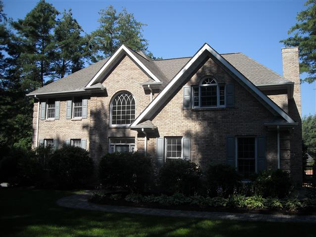 A picture of the property located at 3 COVENTRY WOODS DR, ARDEN NC 28704.