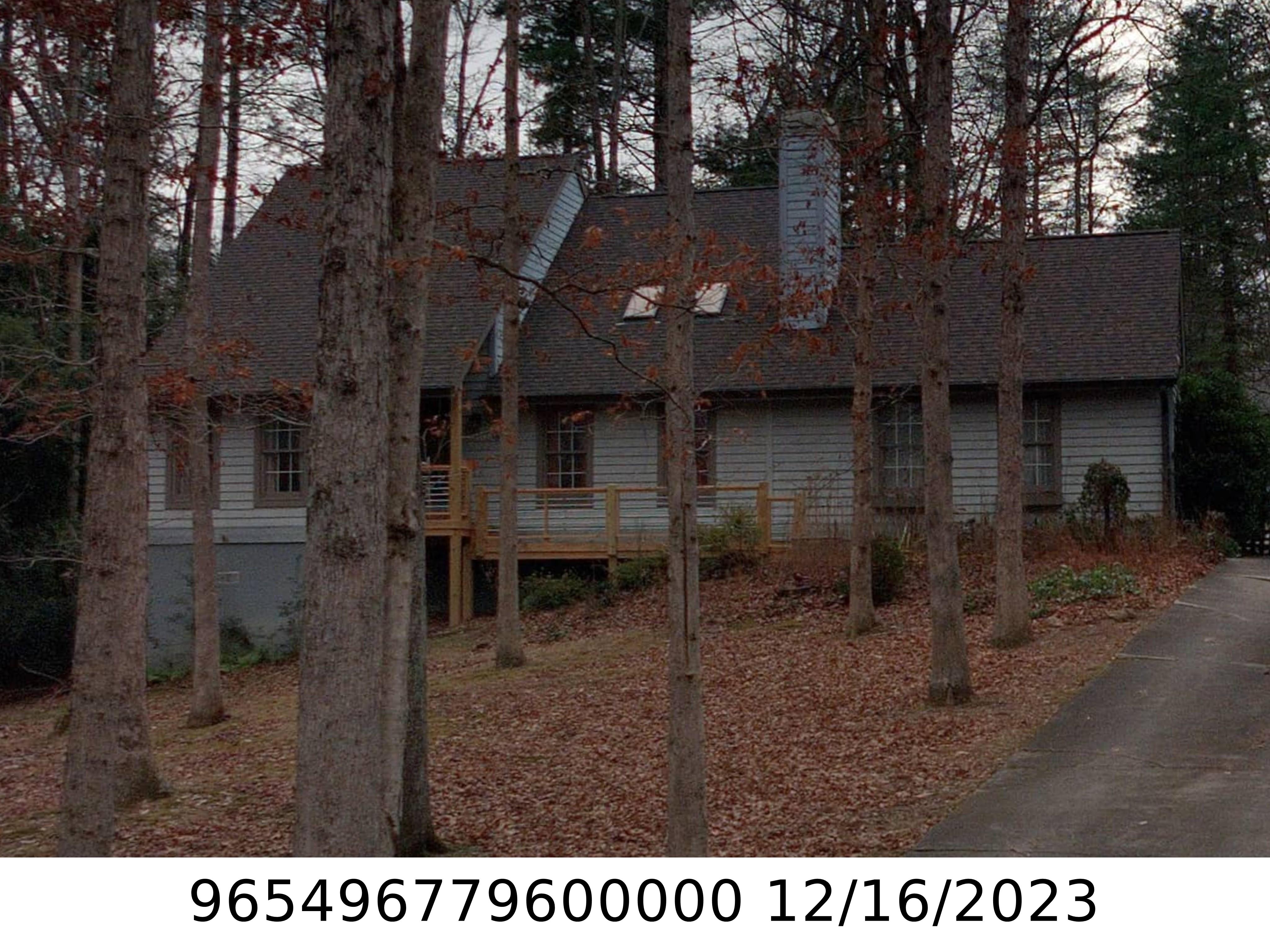 A picture of the property located at 18 TURNBERRY DR, ARDEN NC 28704.